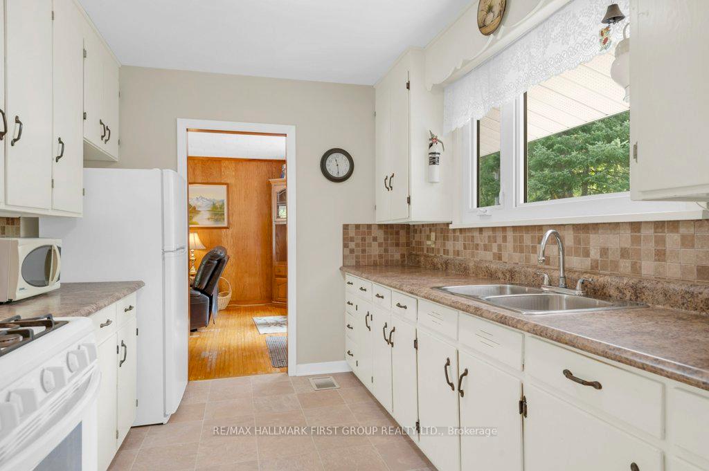 Photo 14 of 108666 Highway 7, Tweed, Elzevir (Twp) — HOMEH