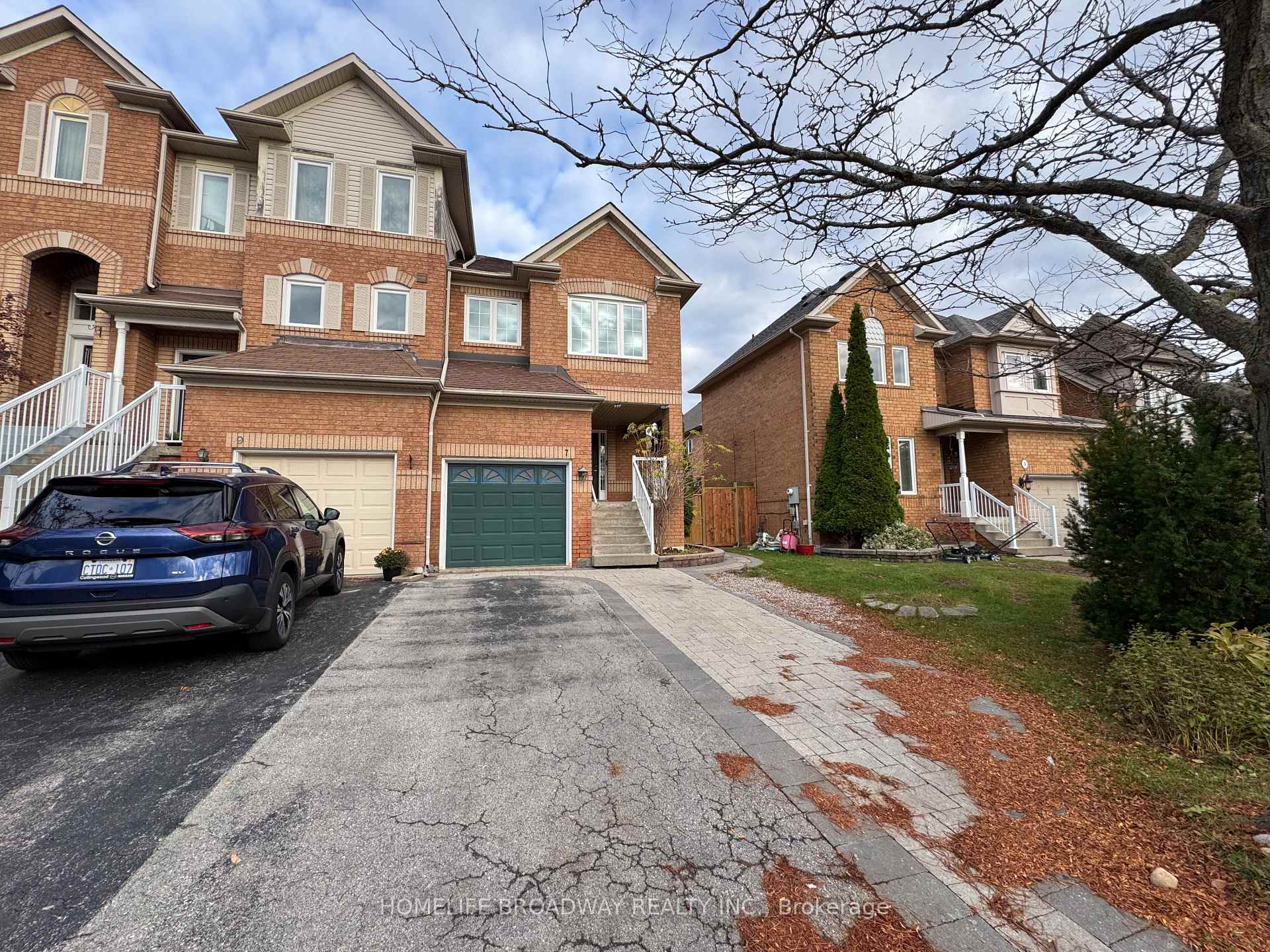 Photo 13 of 7 Stiles Avenue, Aurora, Bayview Wellington — HOMEH