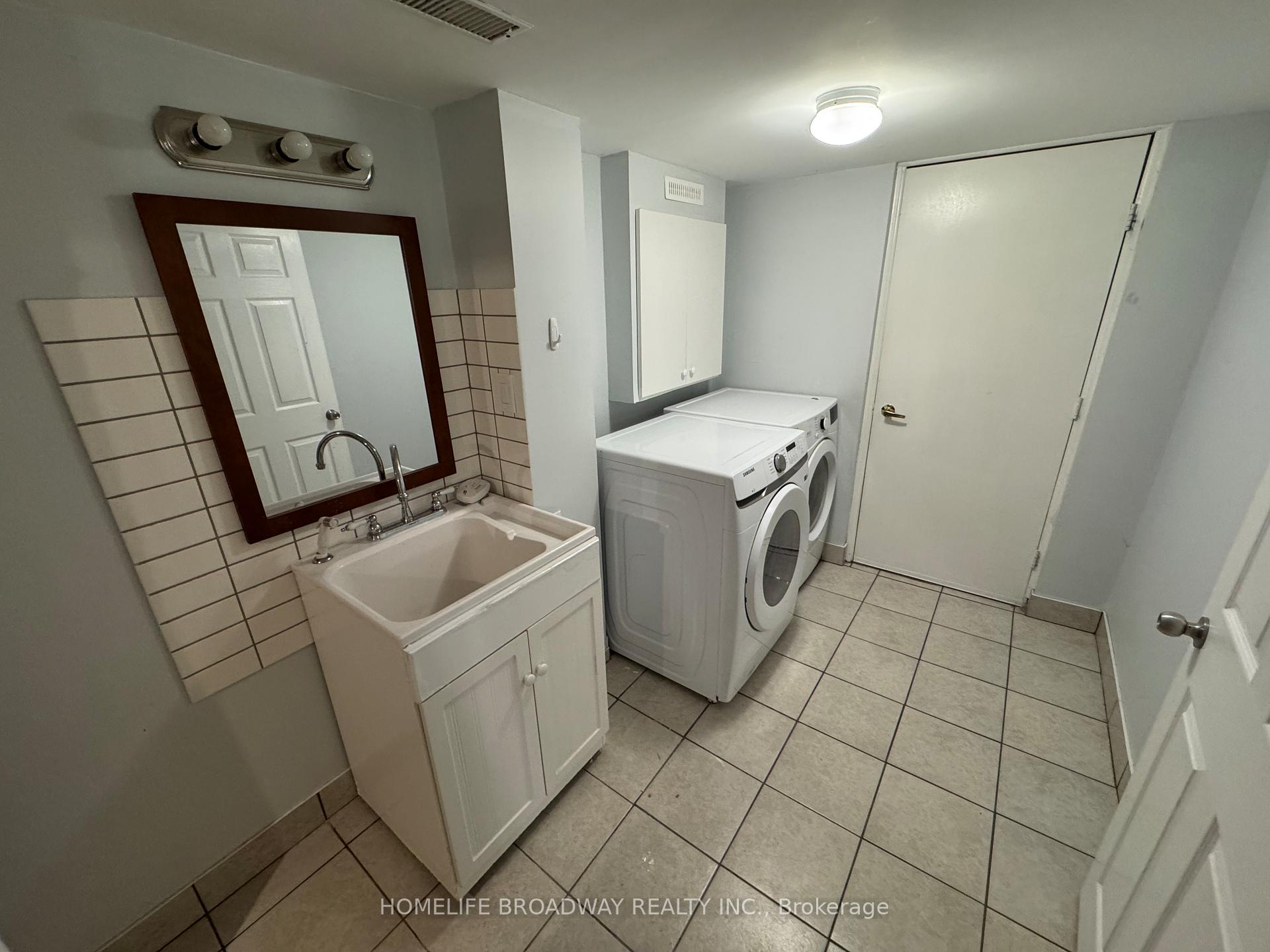 Photo 14 of 7 Stiles Avenue, Aurora, Bayview Wellington — HOMEH