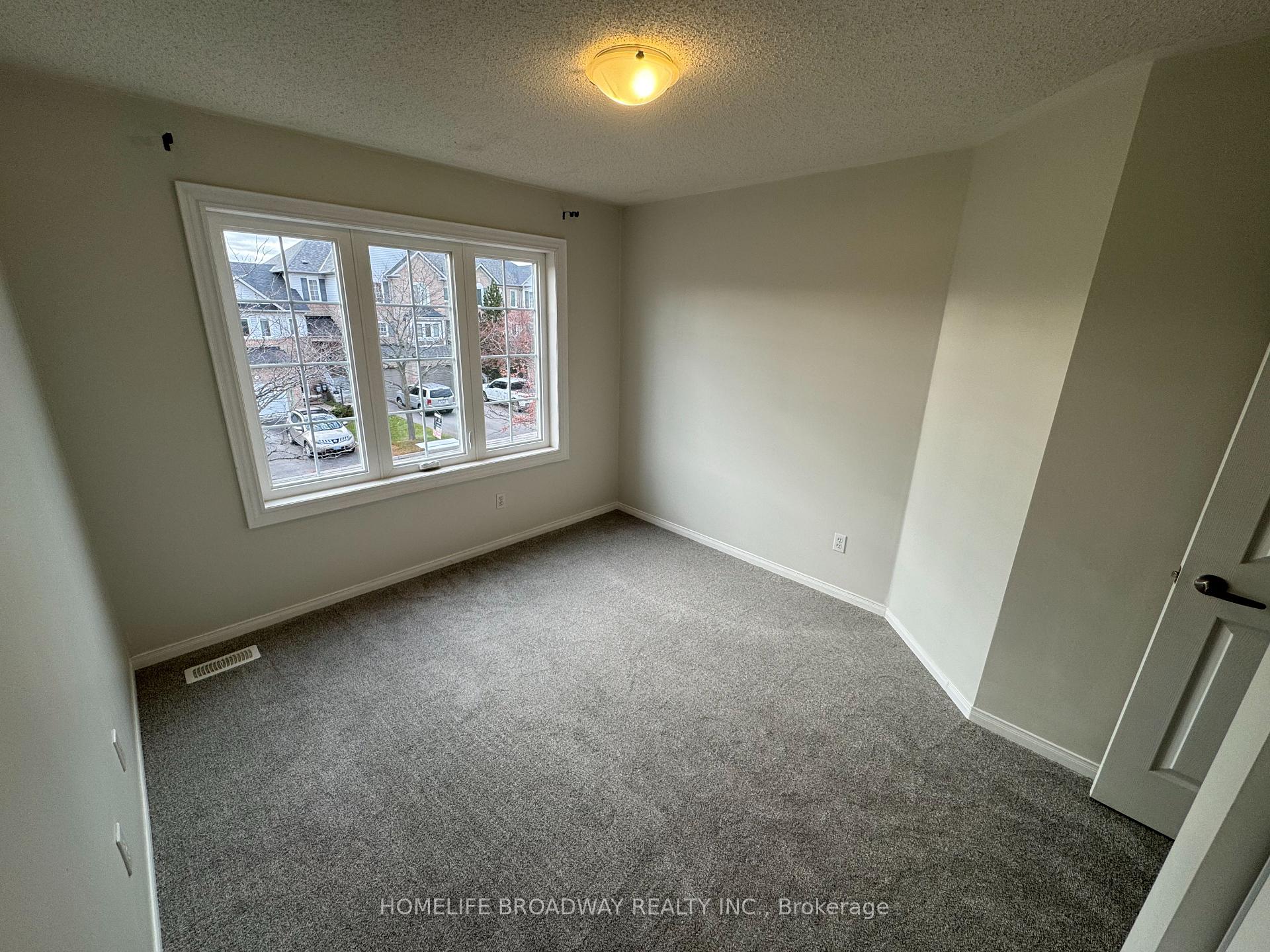 Photo 26 of 7 Stiles Avenue, Aurora, Bayview Wellington — HOMEH