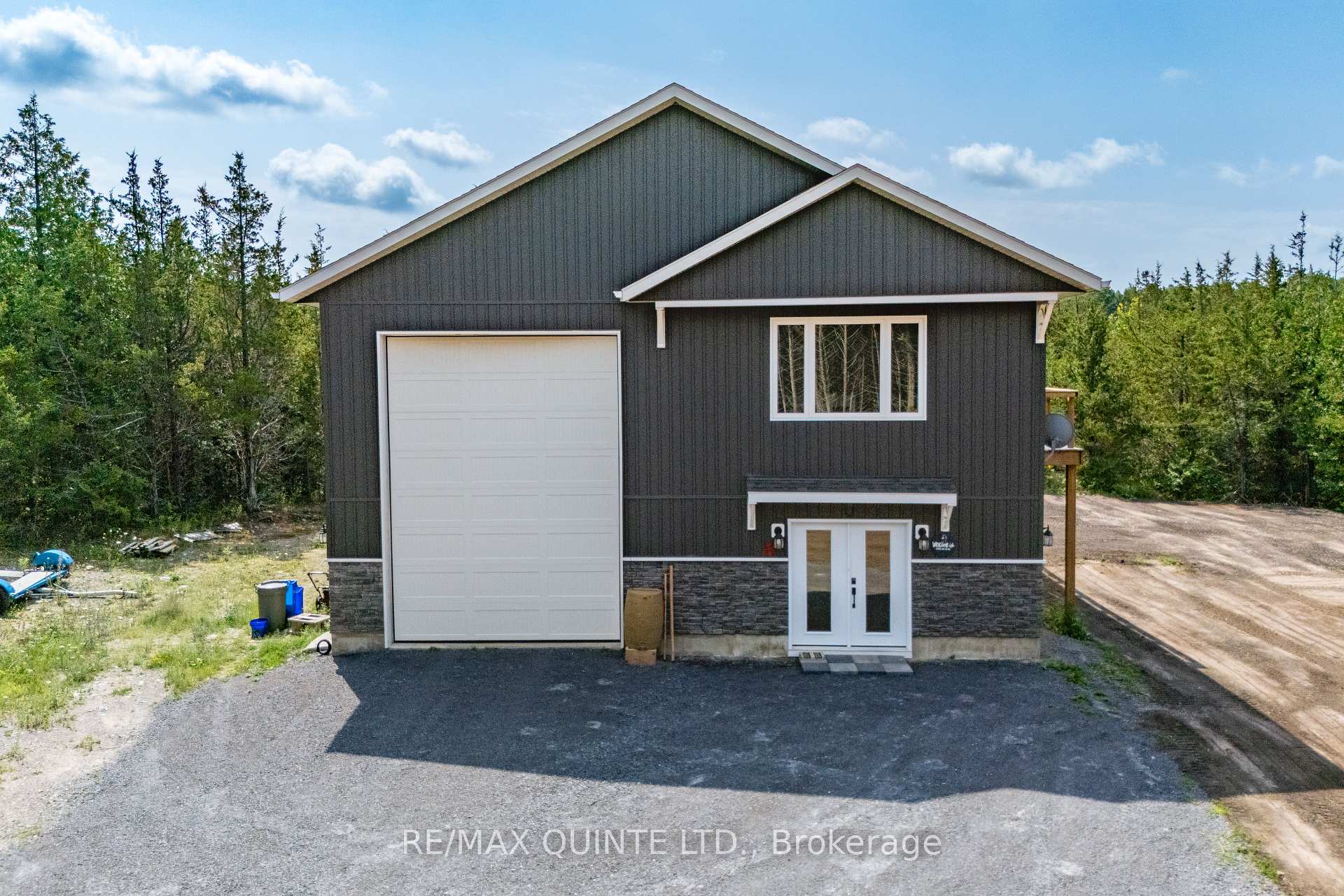 Photo 1 of 652 Shannon Road, Tyendinaga, Tyendinaga Township — HOMEH