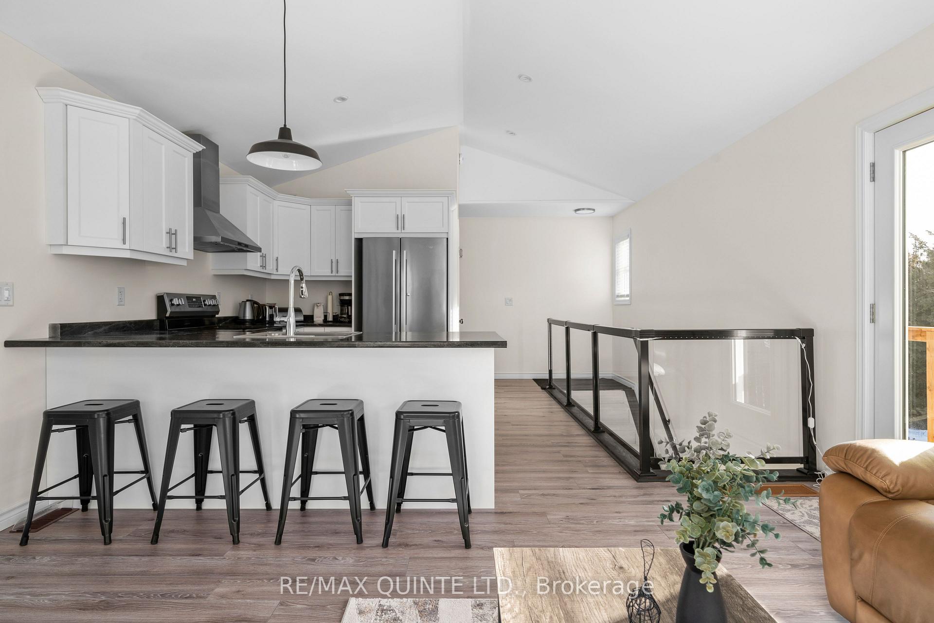 Photo 4 of 652 Shannon Road, Tyendinaga, Tyendinaga Township — HOMEH