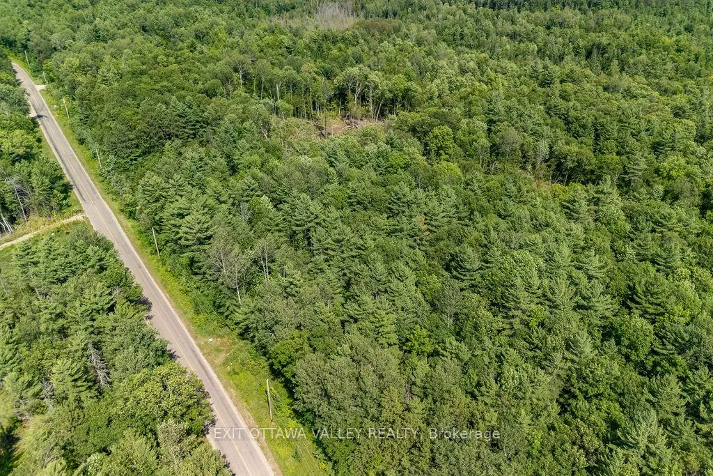 Photo 6 of 992 McGrath Road, Bonnechere Valley, Eganville/Bonnechere Twp — HOMEH