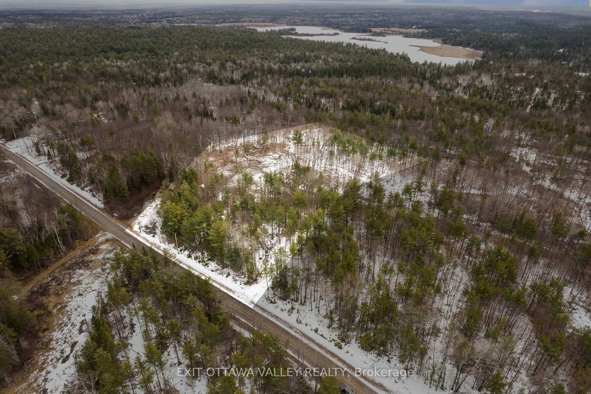 Photo 9 of 992 McGrath Road, Bonnechere Valley, Eganville/Bonnechere Twp — HOMEH