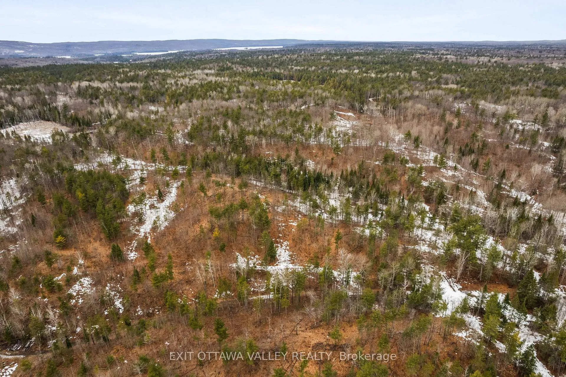 Photo 13 of 992 McGrath Road, Bonnechere Valley, Eganville/Bonnechere Twp — HOMEH