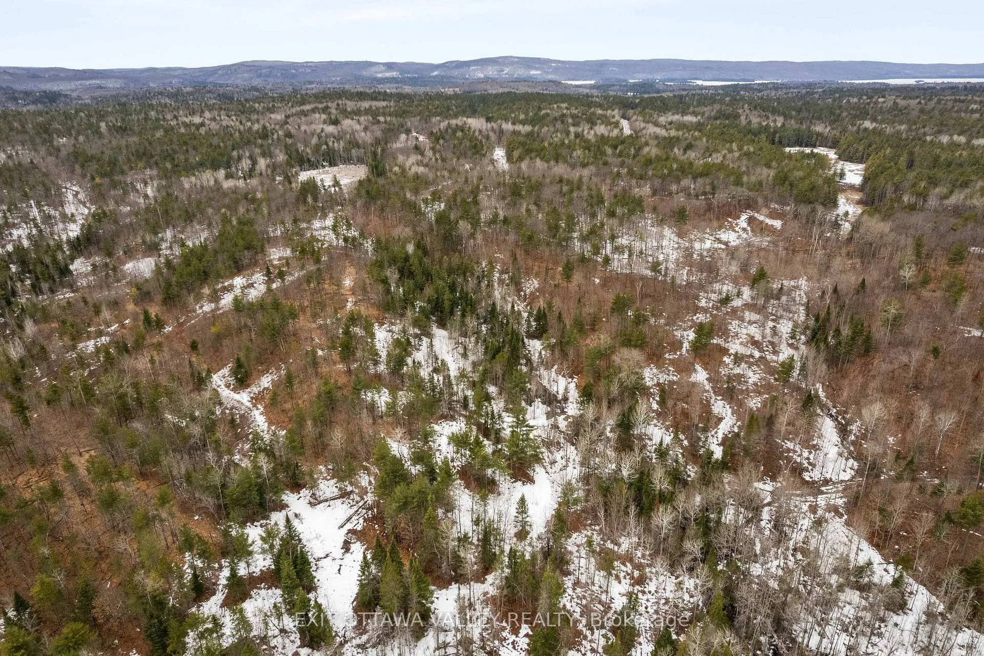 Photo 14 of 992 McGrath Road, Bonnechere Valley, Eganville/Bonnechere Twp — HOMEH