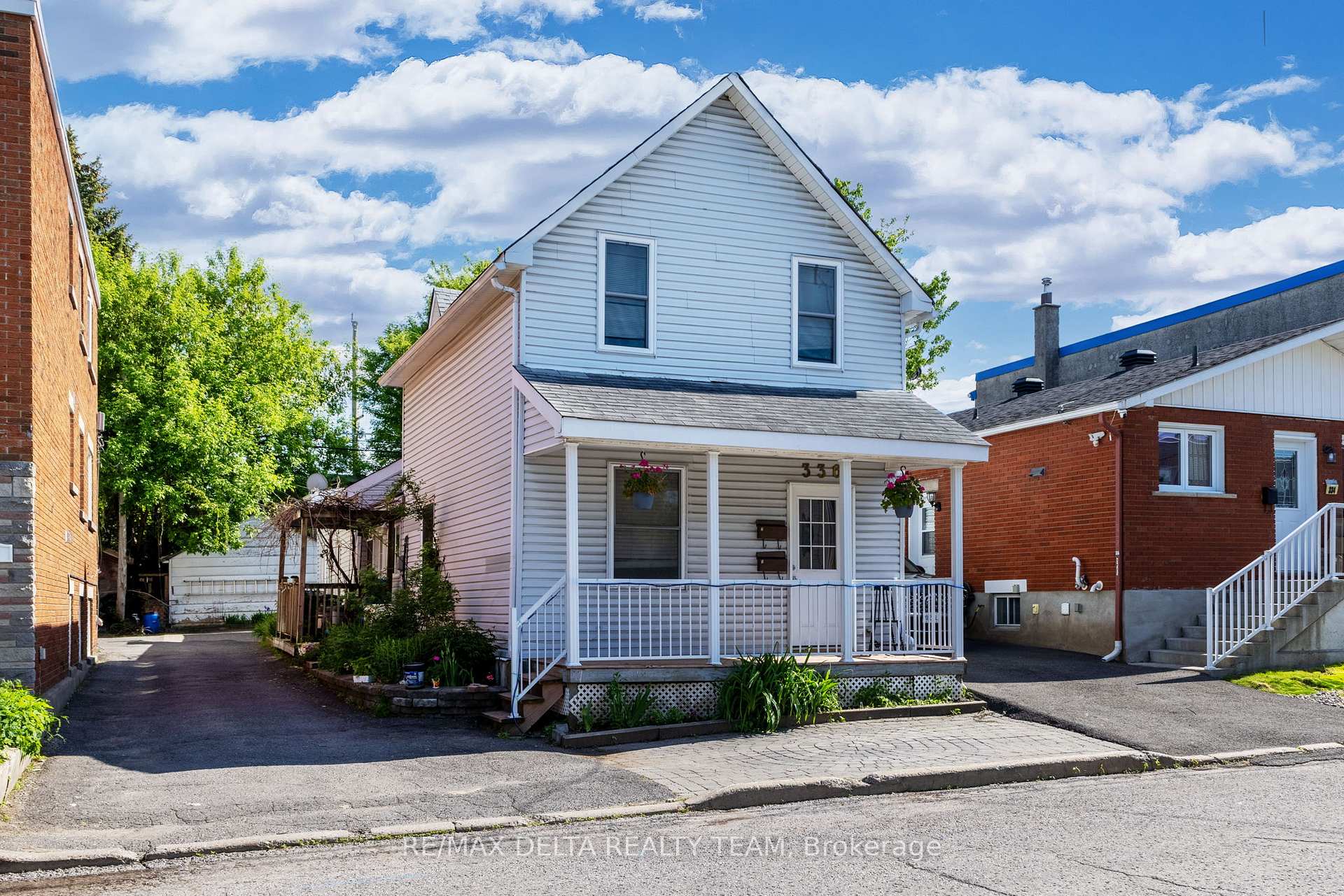 Photo 1 of Unit B, 336 Shakespeare Street, Ottawa, Vanier — HOMEH
