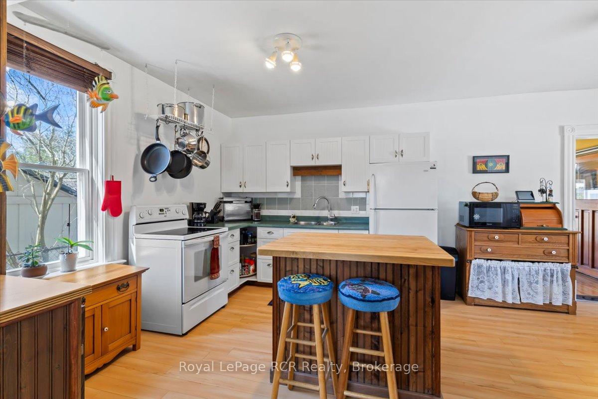 Photo 9 of 148 4th Street SW, Arran-Elderslie — HOMEH