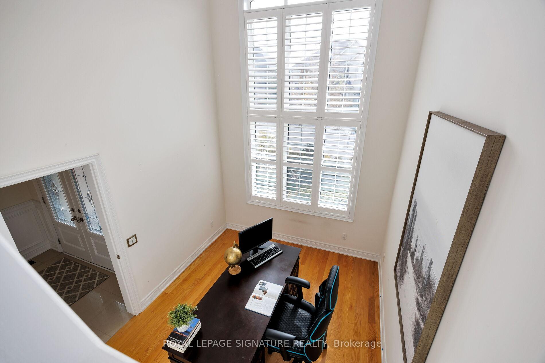 Photo 3 of 50 Balderson Drive, Vaughan, Kleinburg — HOMEH
