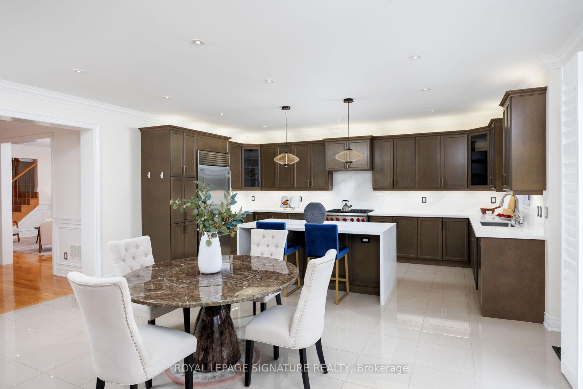 Photo 11 of 50 Balderson Drive, Vaughan, Kleinburg — HOMEH