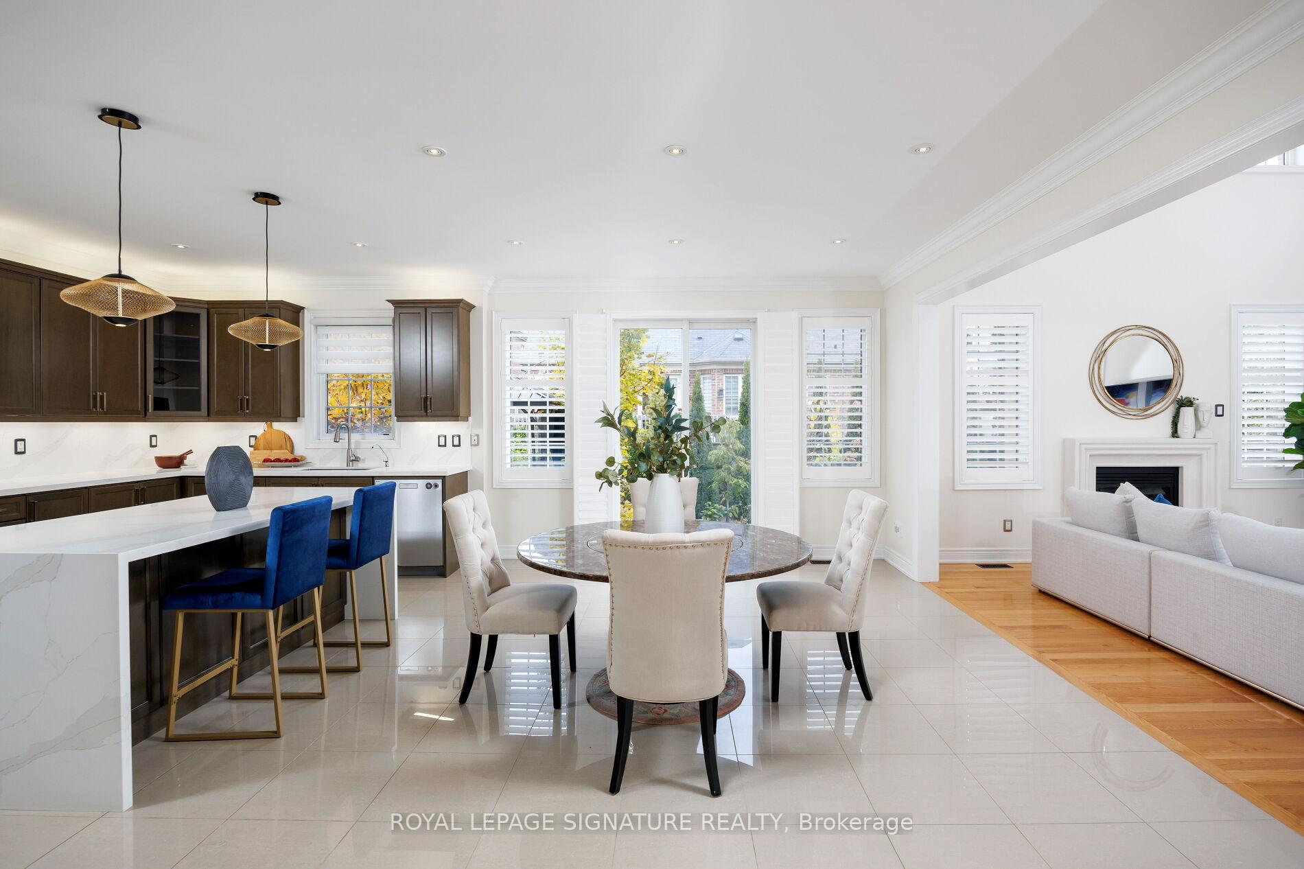 Photo 18 of 50 Balderson Drive, Vaughan, Kleinburg — HOMEH