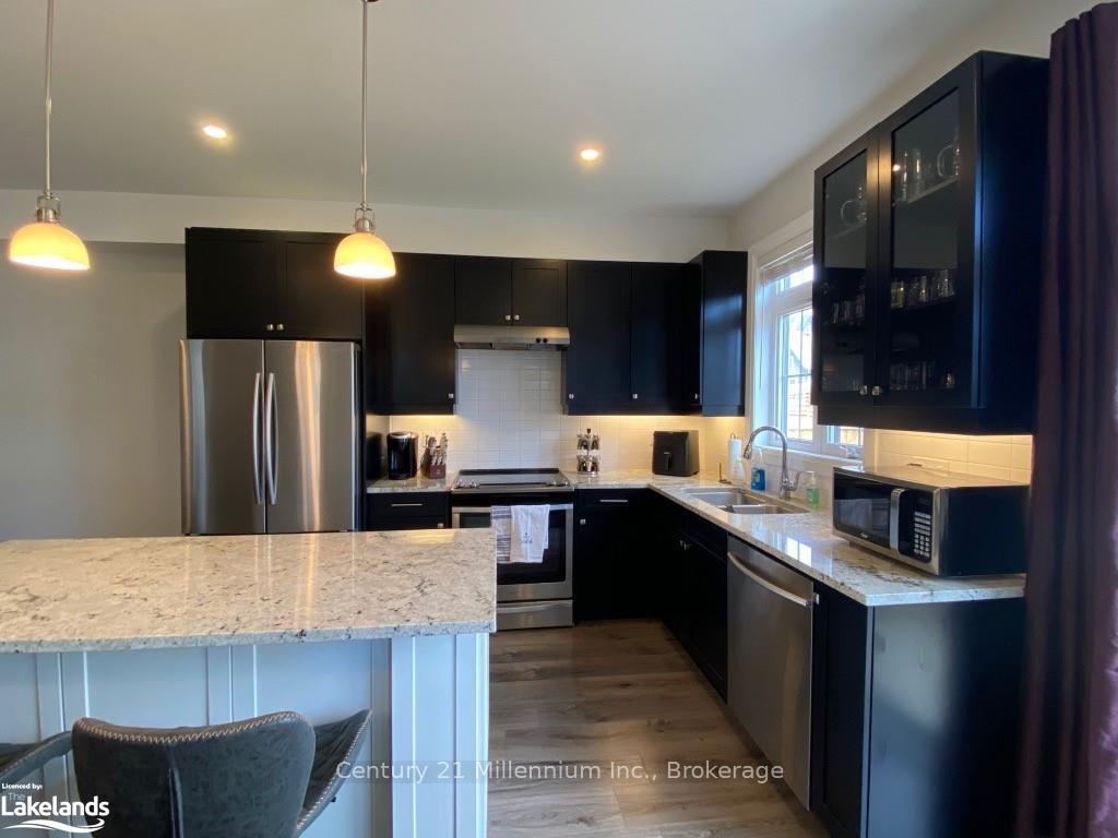 Photo 5 of 167 Yellow Birch Crescent, Blue Mountains — HOMEH