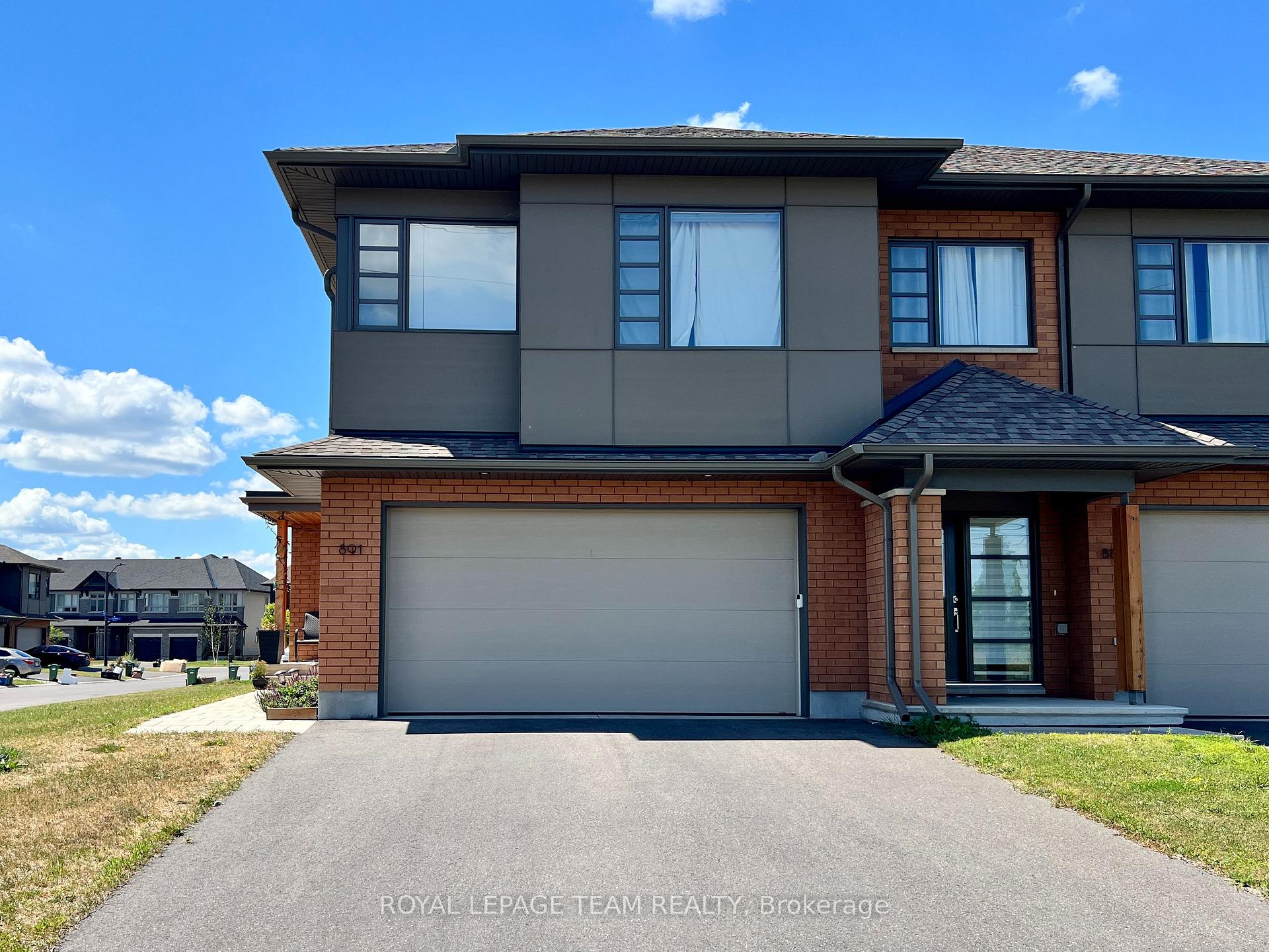 Photo 1 of 891 Chipping Circle, Ottawa, Riverside South/Gloucester Glen — HOMEH