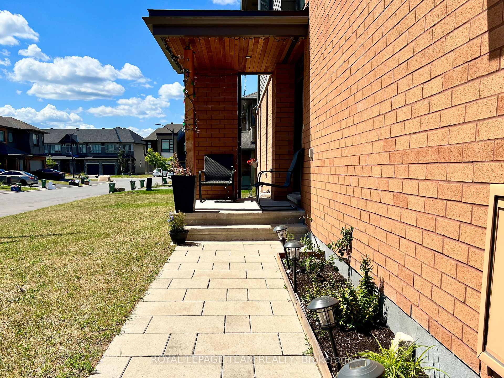 Photo 17 of 891 Chipping Circle, Ottawa, Riverside South/Gloucester Glen — HOMEH