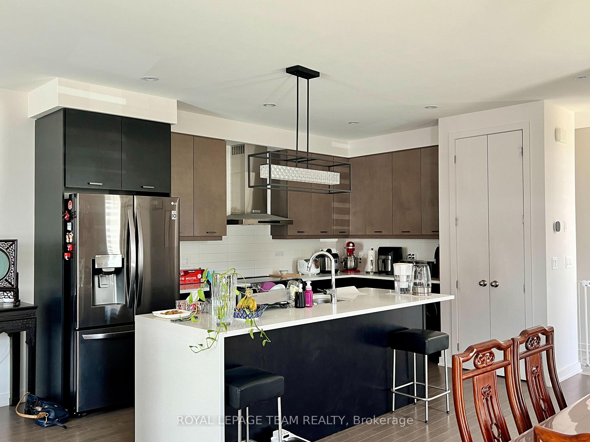 Photo 9 of 891 Chipping Circle, Ottawa, Riverside South/Gloucester Glen — HOMEH