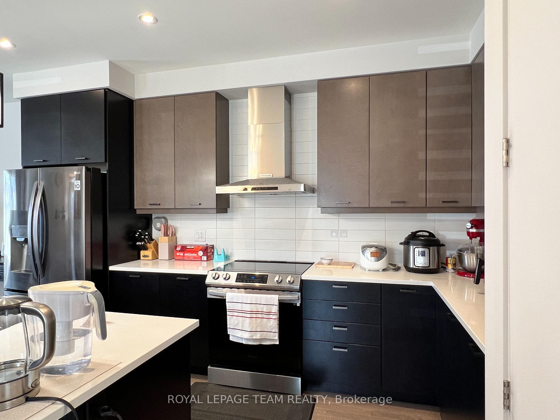 Photo 10 of 891 Chipping Circle, Ottawa, Riverside South/Gloucester Glen — HOMEH