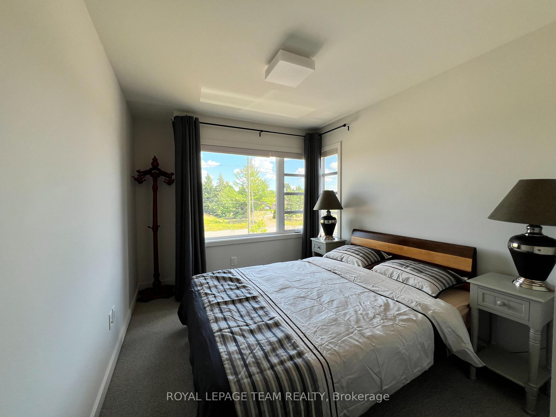 Photo 14 of 891 Chipping Circle, Ottawa, Riverside South/Gloucester Glen — HOMEH