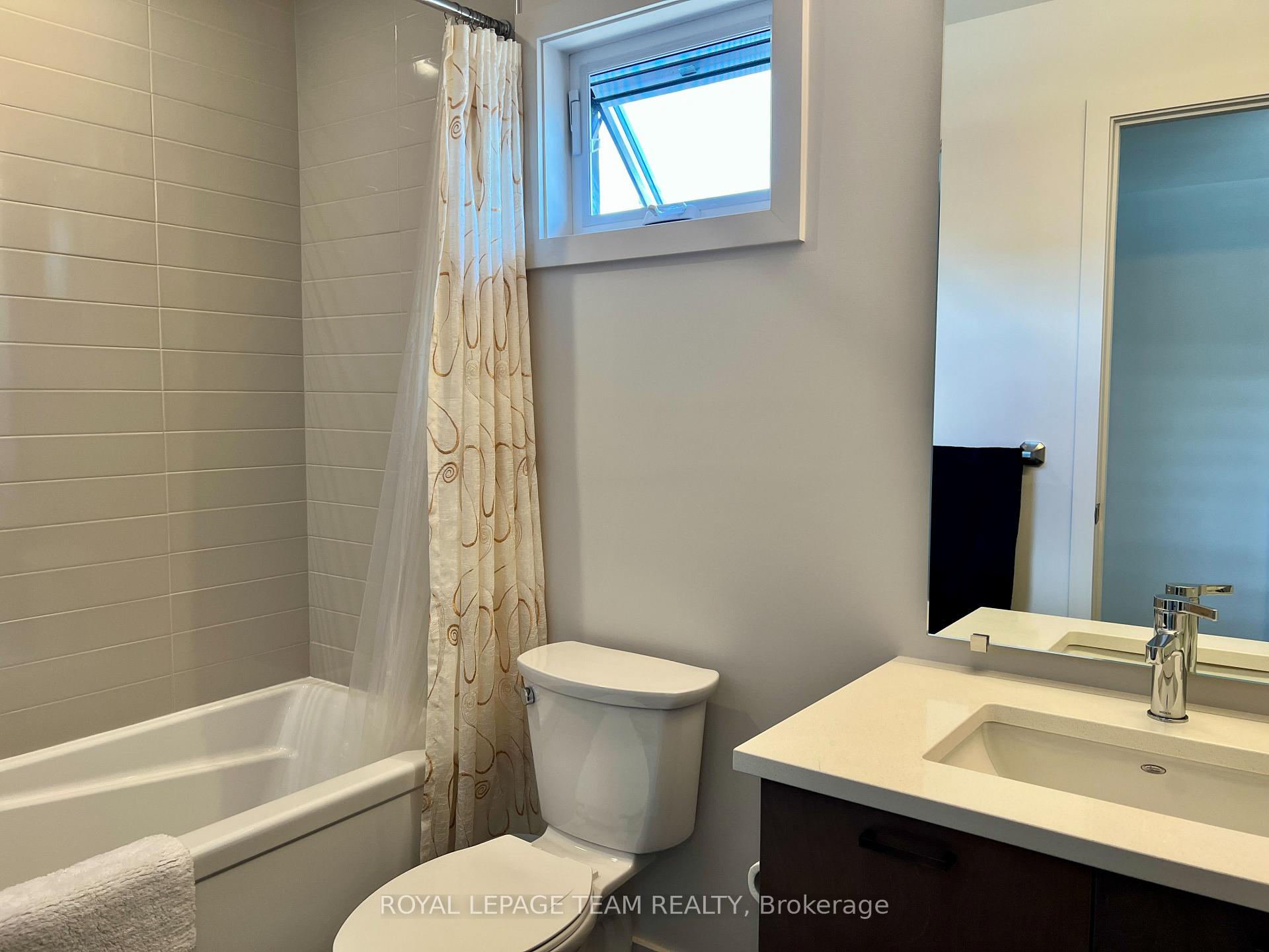 Photo 20 of 891 Chipping Circle, Ottawa, Riverside South/Gloucester Glen — HOMEH