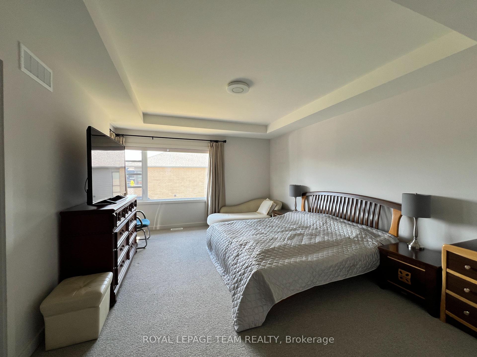 Photo 18 of 891 Chipping Circle, Ottawa, Riverside South/Gloucester Glen — HOMEH