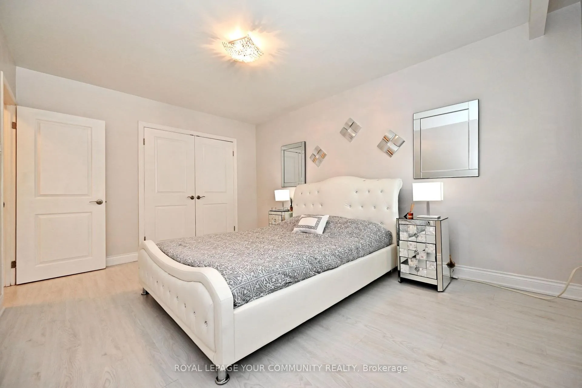 Photo 14 of 26 Kemano Road, Aurora, Aurora Heights — HOMEH