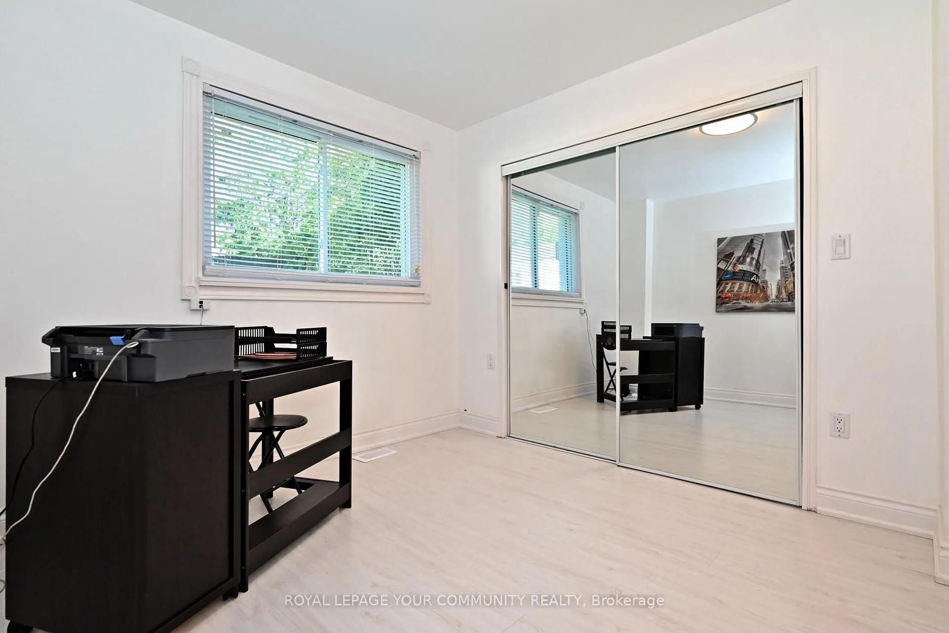 Photo 18 of 26 Kemano Road, Aurora, Aurora Heights — HOMEH