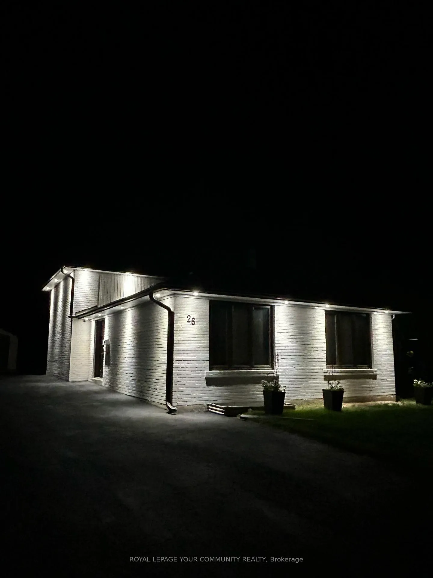 Photo 21 of 26 Kemano Road, Aurora, Aurora Heights — HOMEH