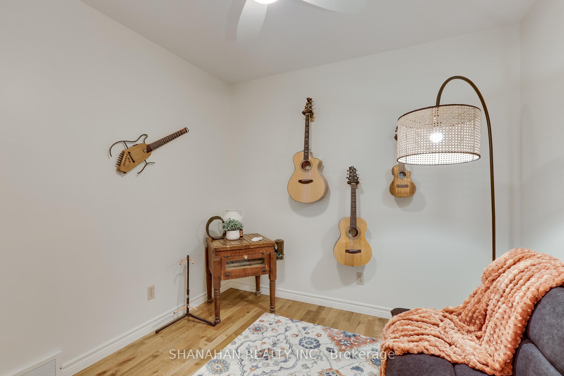 Photo 25 of 73 Sunset Avenue, Warwick, Watford — HOMEH