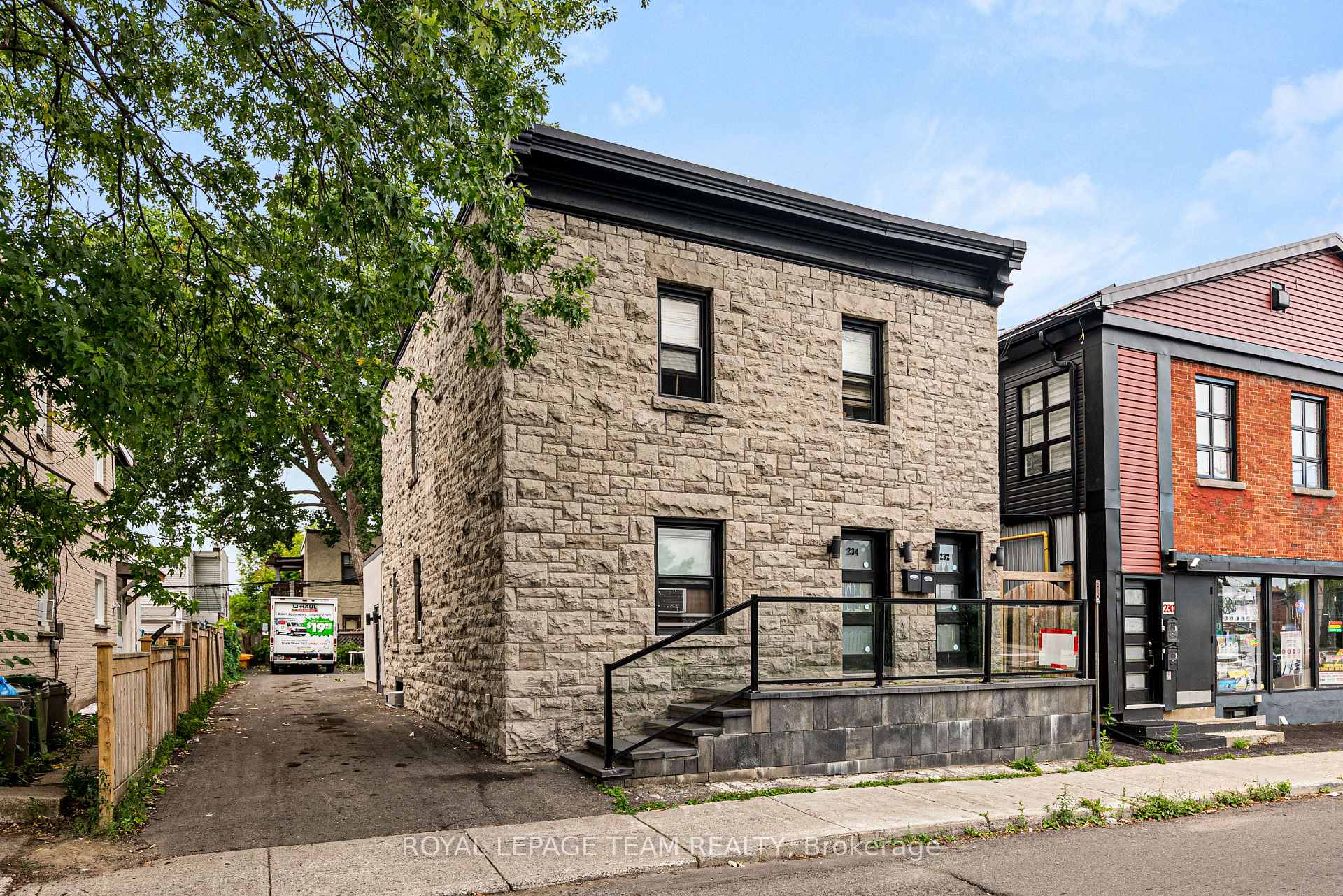 Photo 2 of 232-234 Hannah Street, Ottawa, Vanier — HOMEH