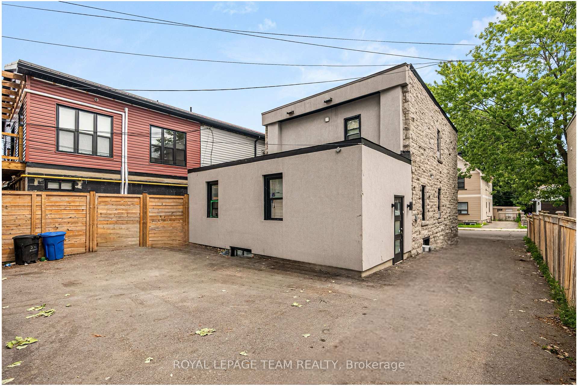Photo 3 of 232-234 Hannah Street, Ottawa, Vanier — HOMEH