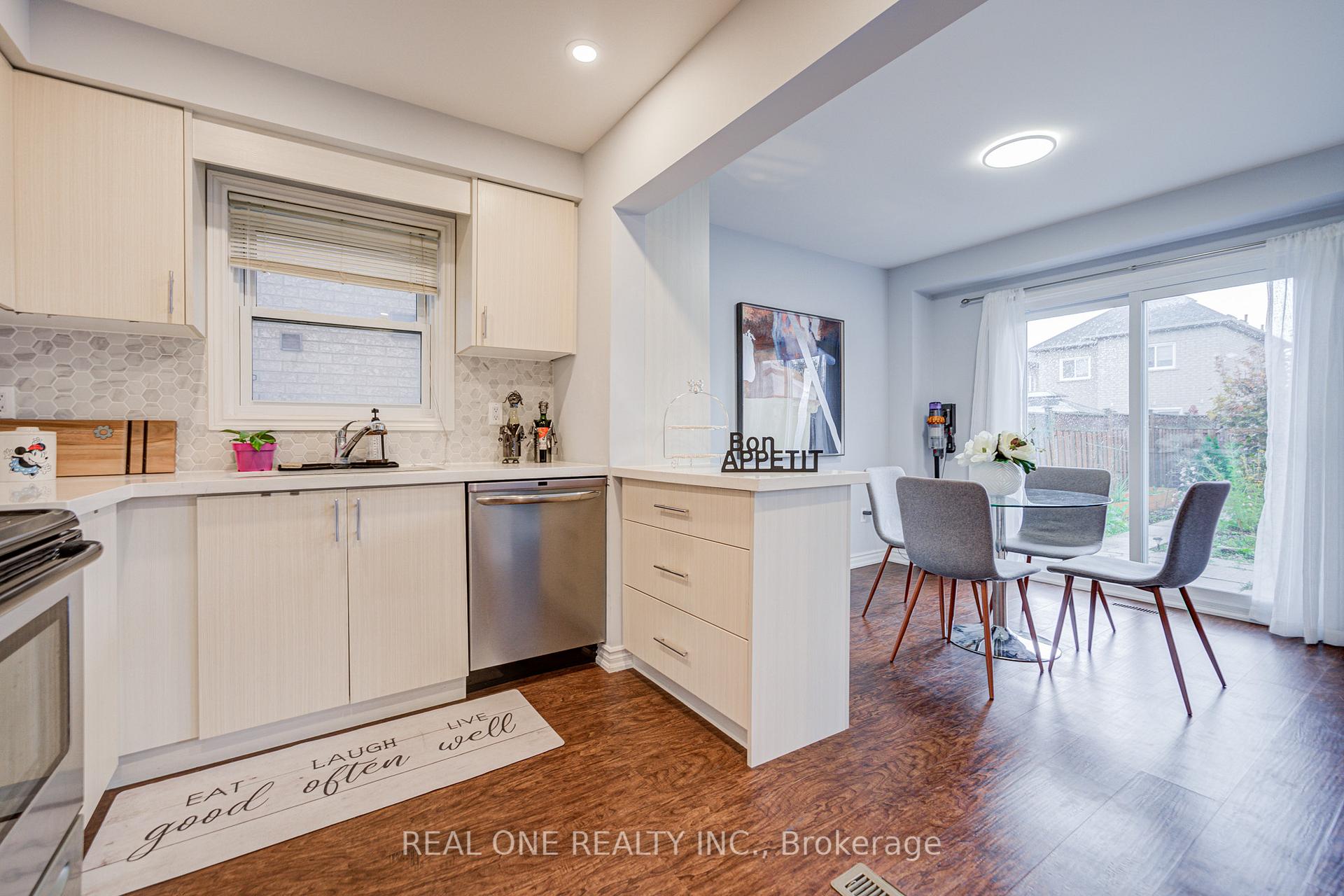 Photo 15 of 178 Hawker Road, Vaughan, Maple — HOMEH