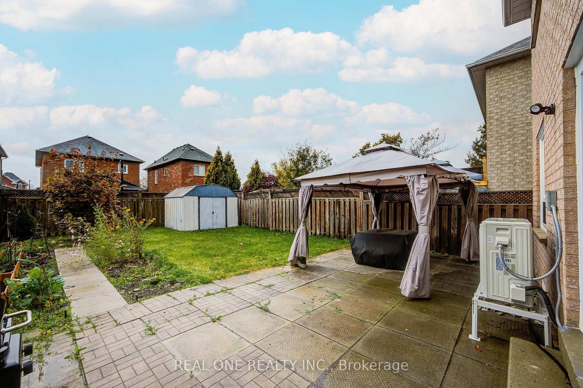 Photo 25 of 178 Hawker Road, Vaughan, Maple — HOMEH