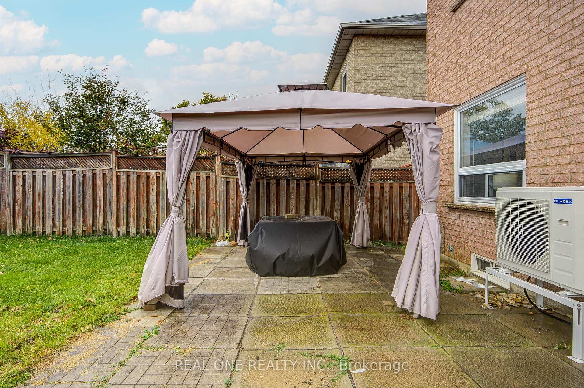 Photo 26 of 178 Hawker Road, Vaughan, Maple — HOMEH