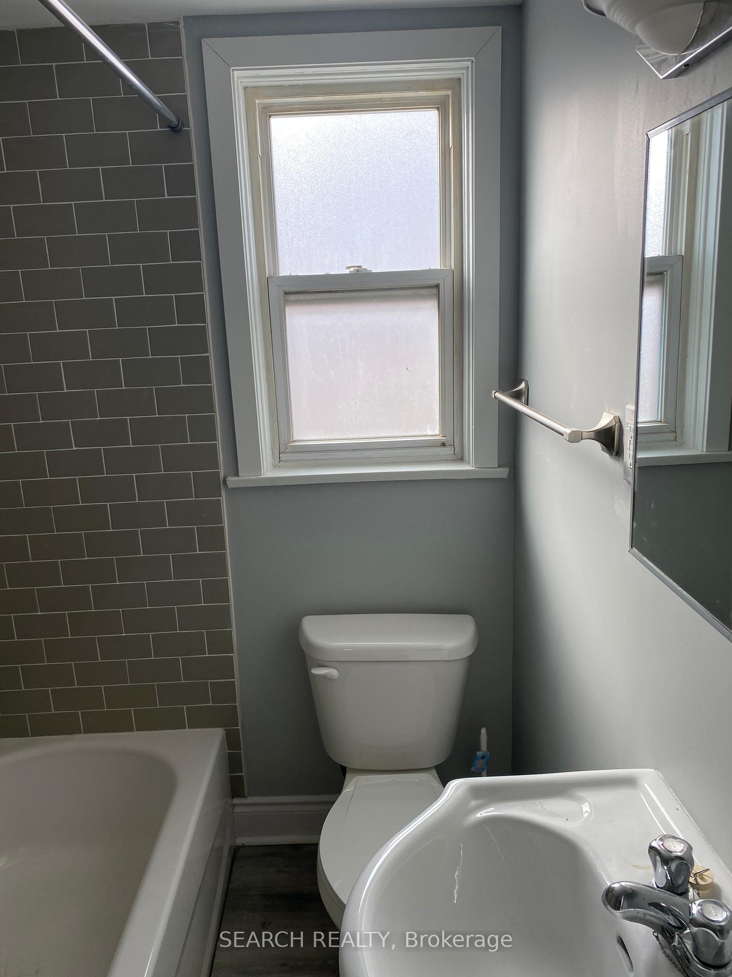 Photo 6 of Unit 6, 11 Donald Avenue, Toronto, Caledonia-Fairbank — HOMEH