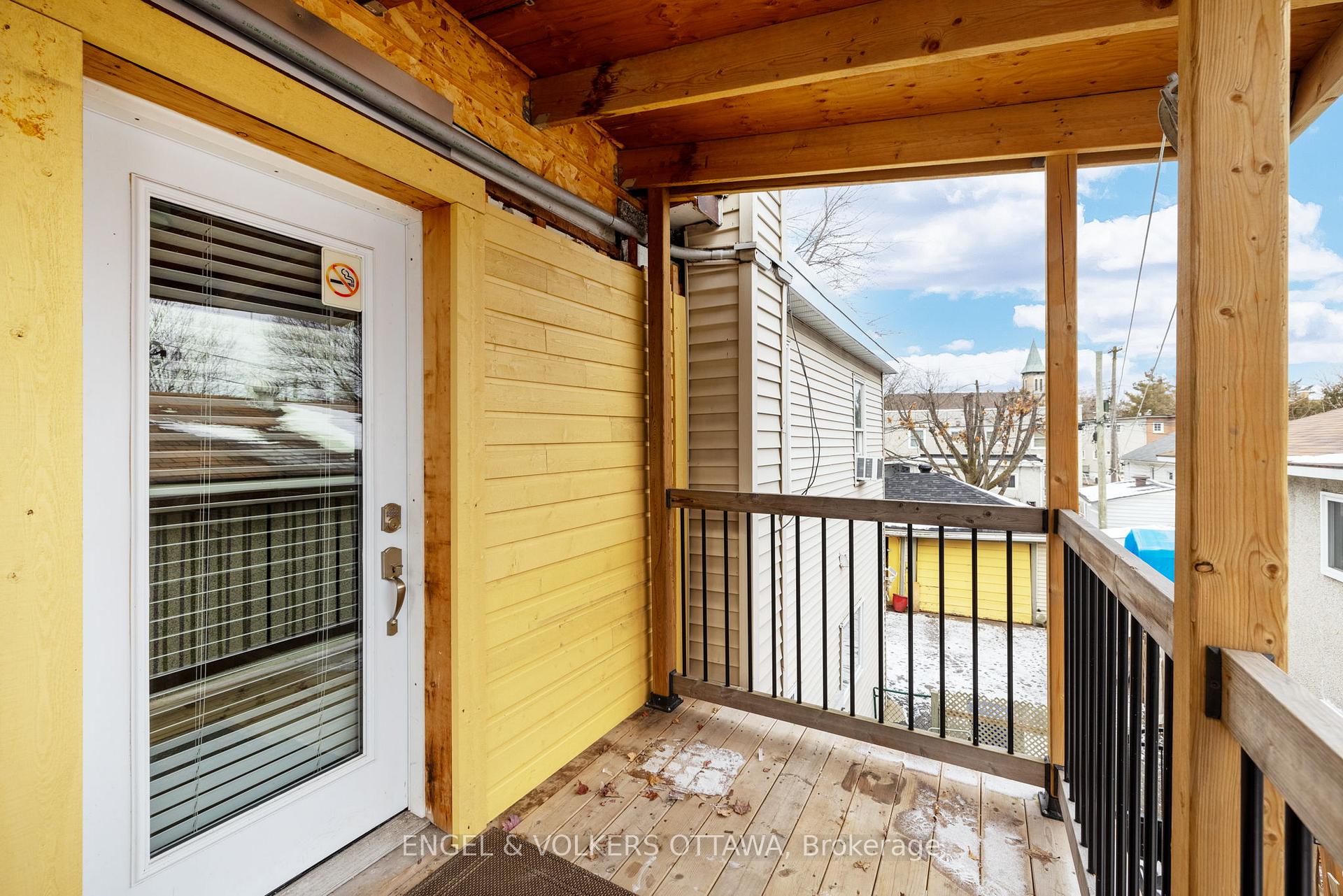 Photo 17 of 201 - 203 Heritage Maple Way, Ottawa, Vanier — HOMEH