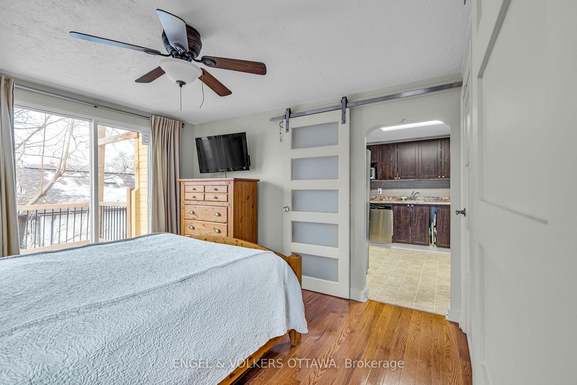 Photo 27 of 201 - 203 Heritage Maple Way, Ottawa, Vanier — HOMEH