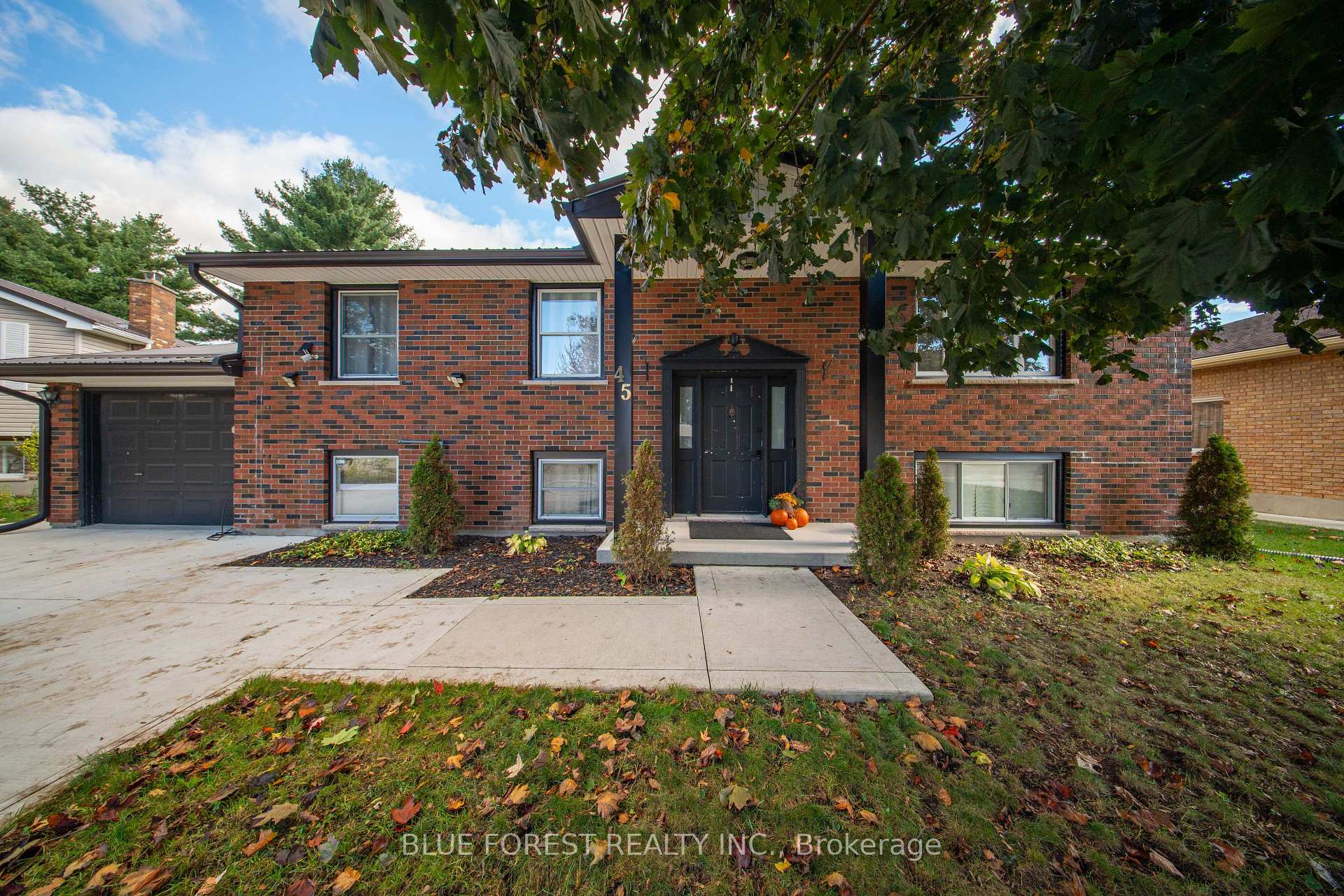 Photo 4 of 45 Anne Street, Aylmer — HOMEH