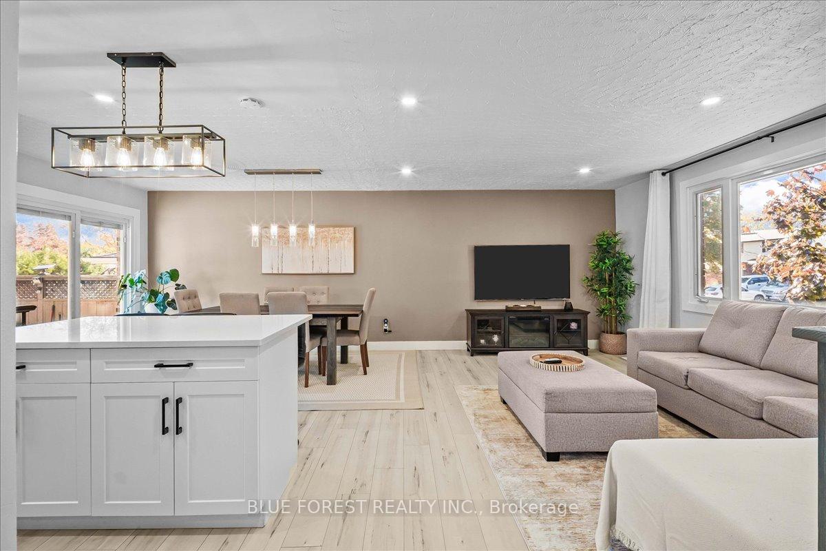 Photo 14 of 45 Anne Street, Aylmer — HOMEH