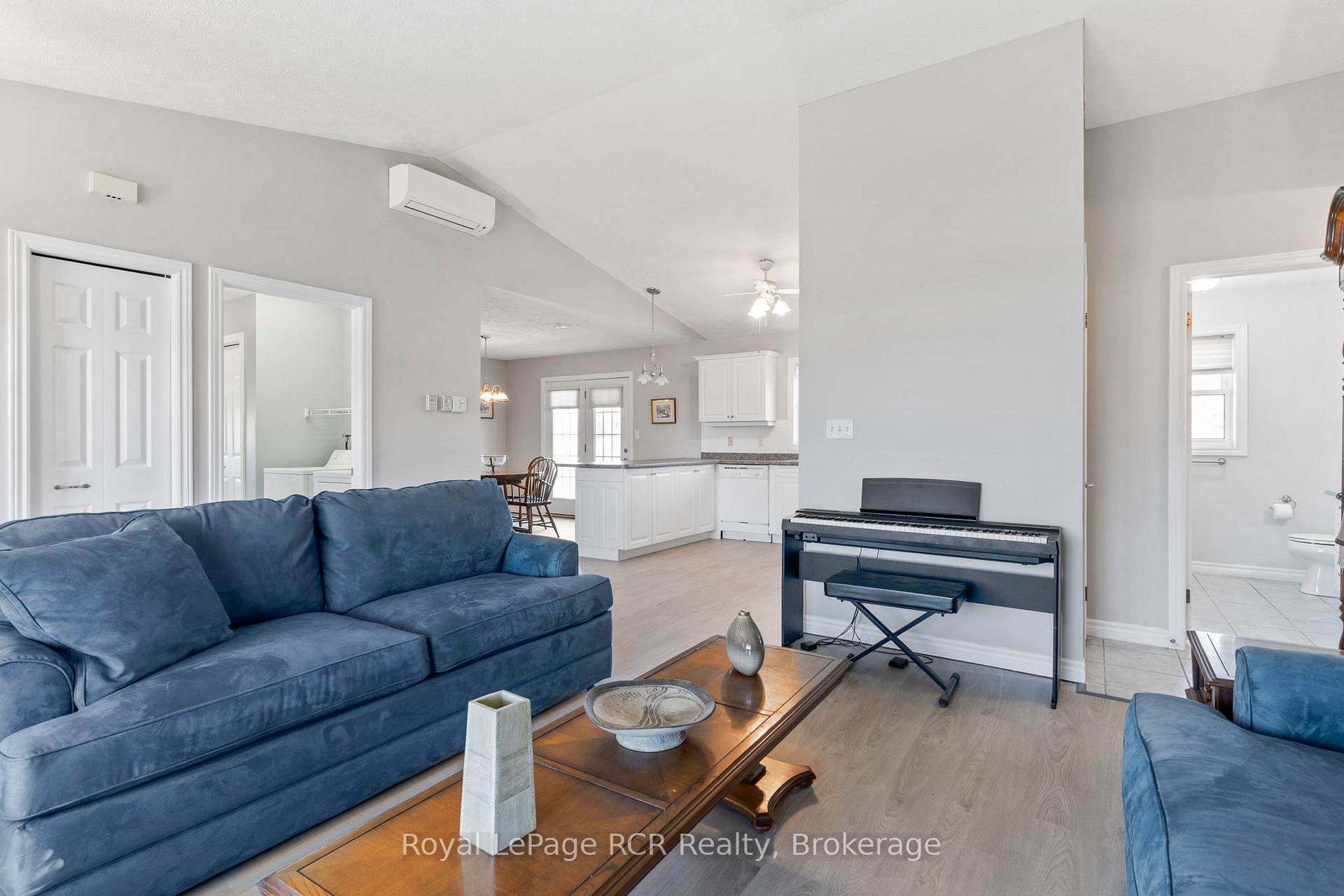 Photo 5 of 87 Heather Lynn Boulevard, Arran-Elderslie — HOMEH
