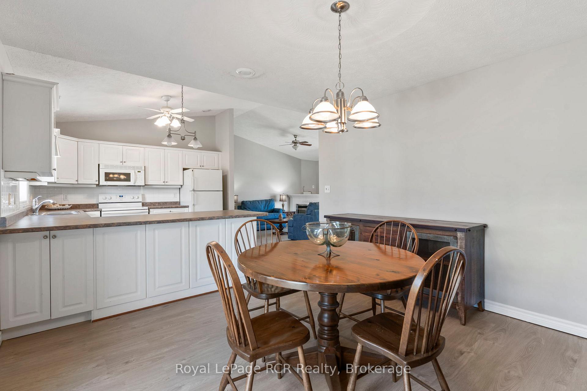 Photo 8 of 87 Heather Lynn Boulevard, Arran-Elderslie — HOMEH