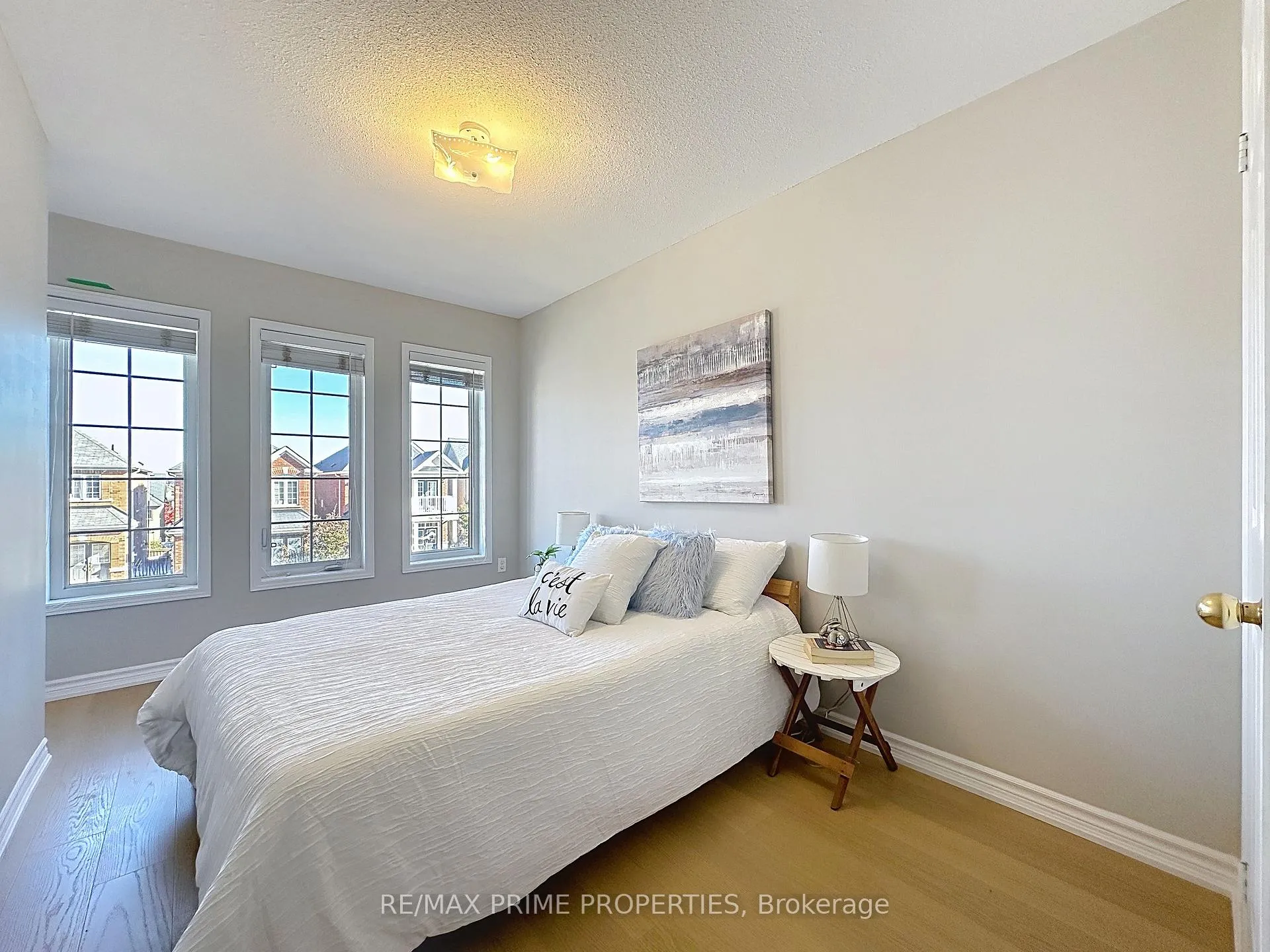 Photo 23 of 117 Big Hill Crescent, Vaughan, Patterson — HOMEH