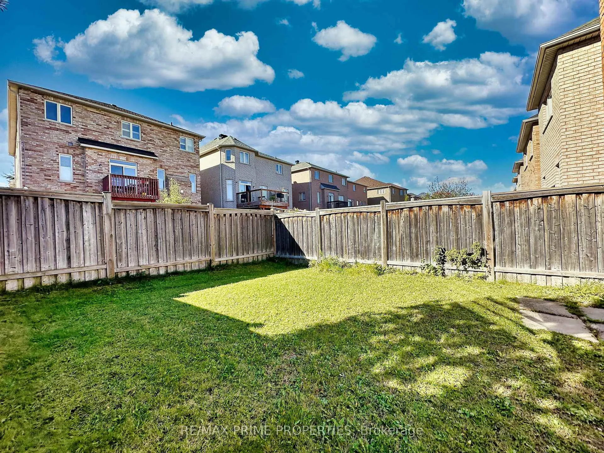 Photo 28 of 117 Big Hill Crescent, Vaughan, Patterson — HOMEH
