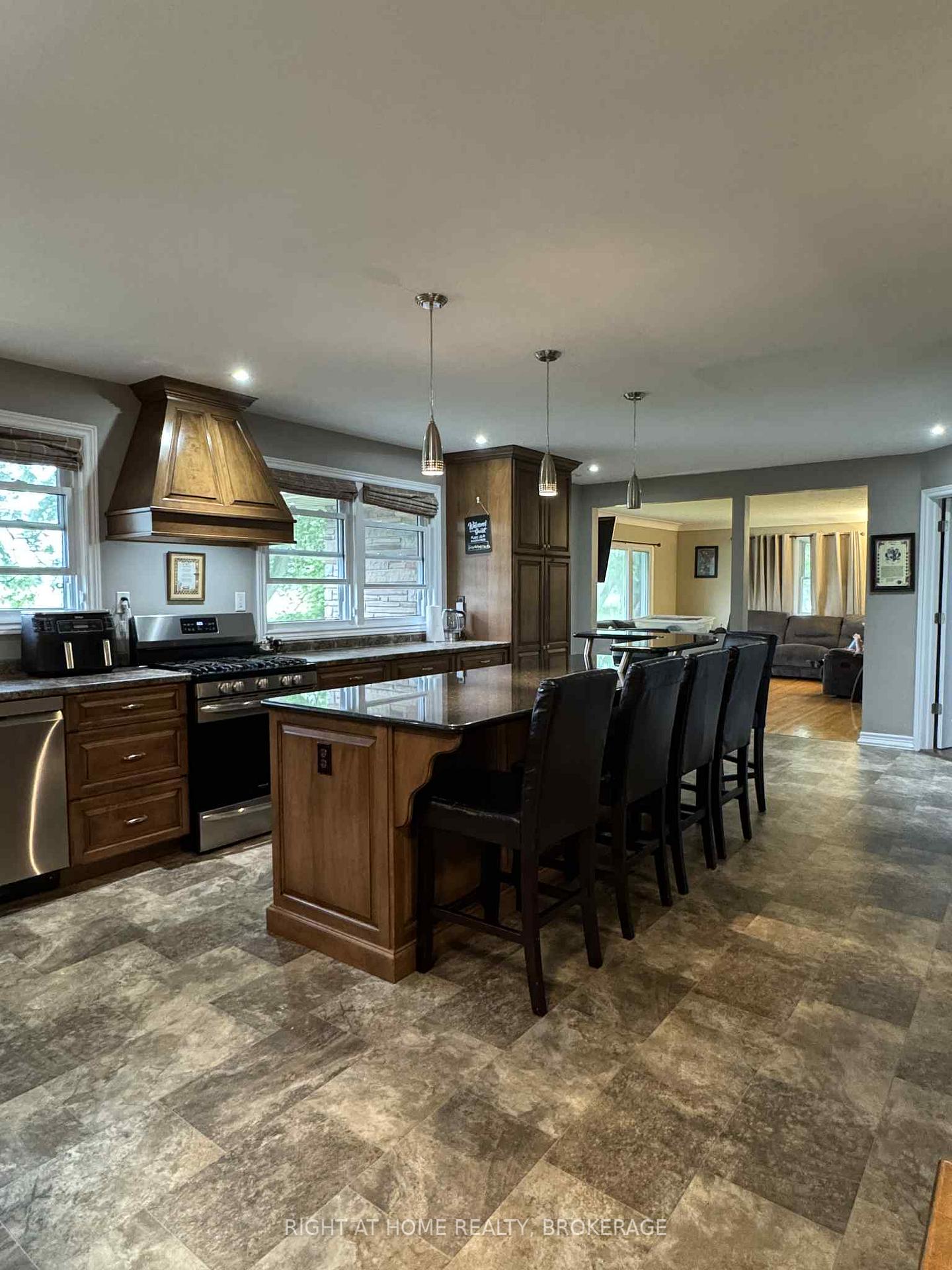 Photo 8 of 11191 Lakeshore Road, Wainfleet — HOMEH