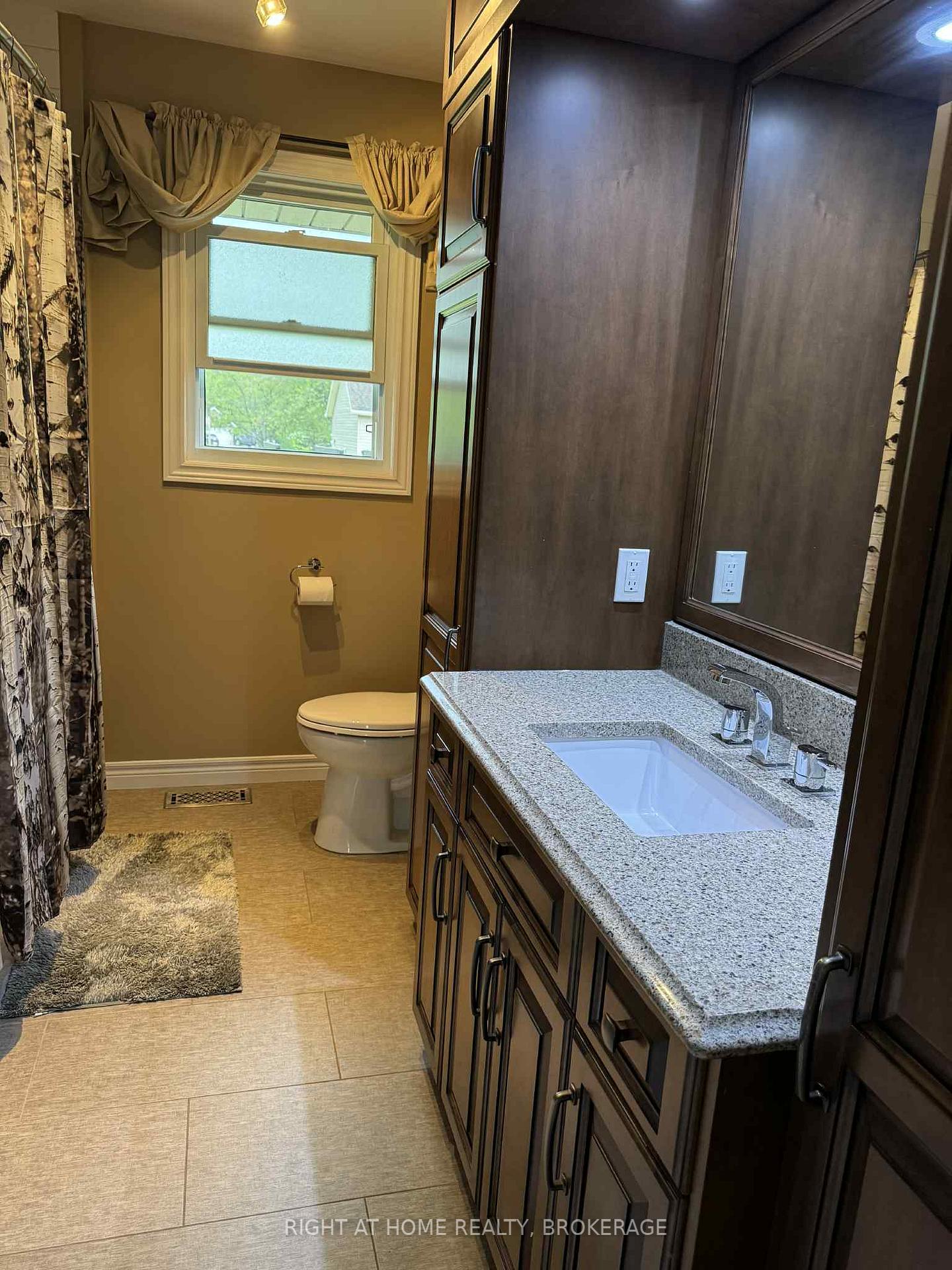 Photo 9 of 11191 Lakeshore Road, Wainfleet — HOMEH