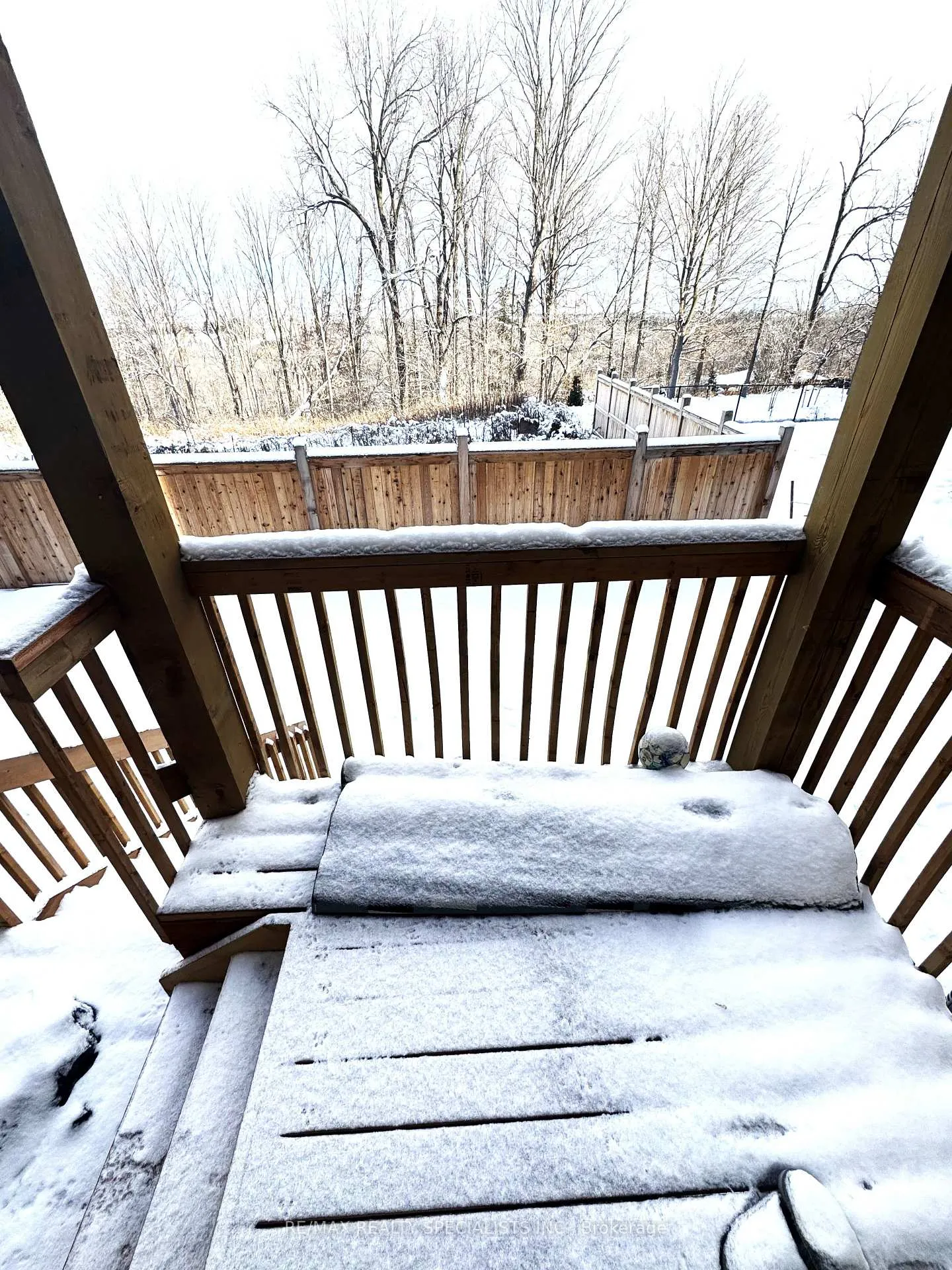 Photo 7 of 7 Inverary Crescent, Vaughan, Kleinburg — HOMEH