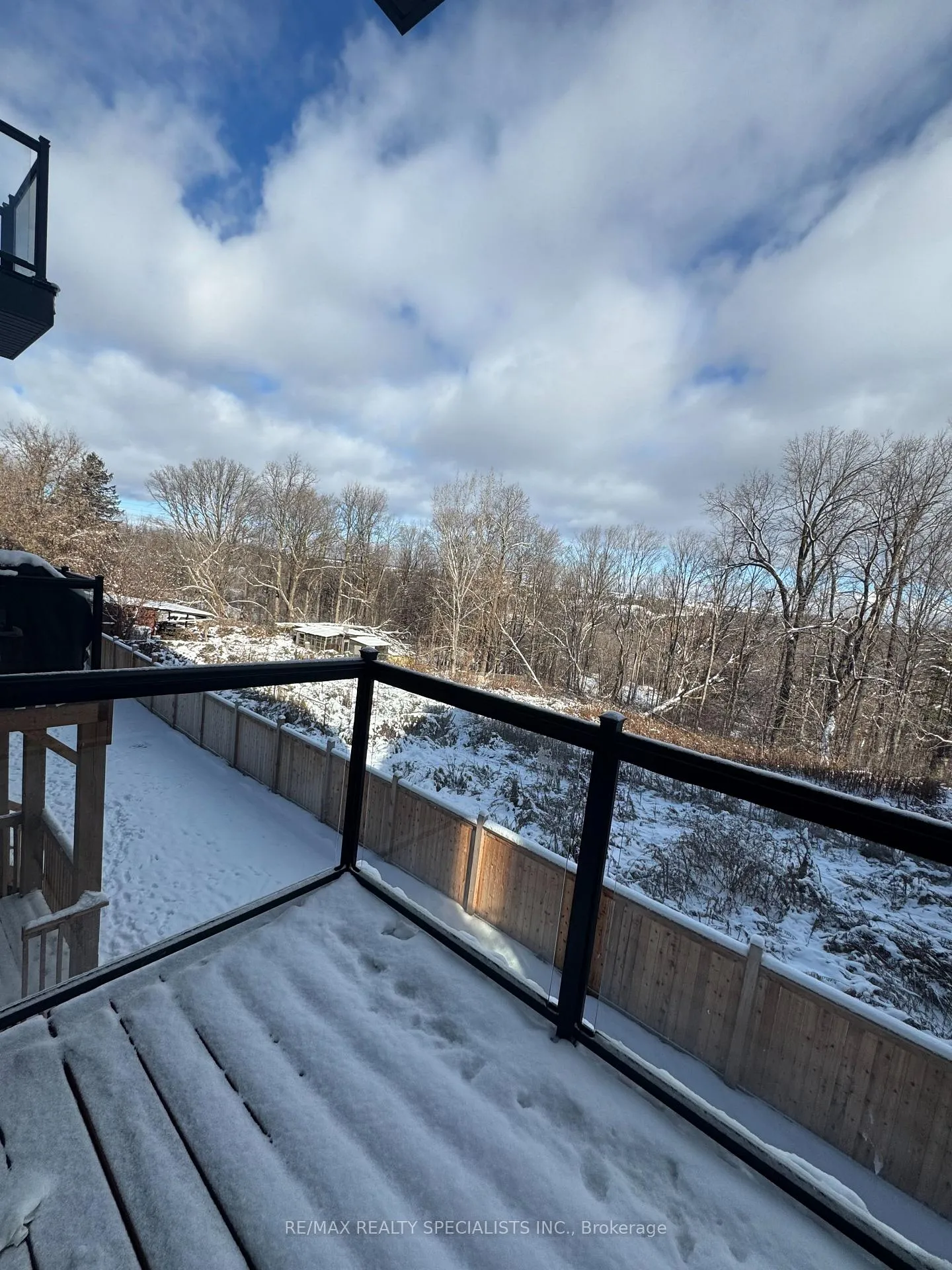 Photo 19 of 7 Inverary Crescent, Vaughan, Kleinburg — HOMEH