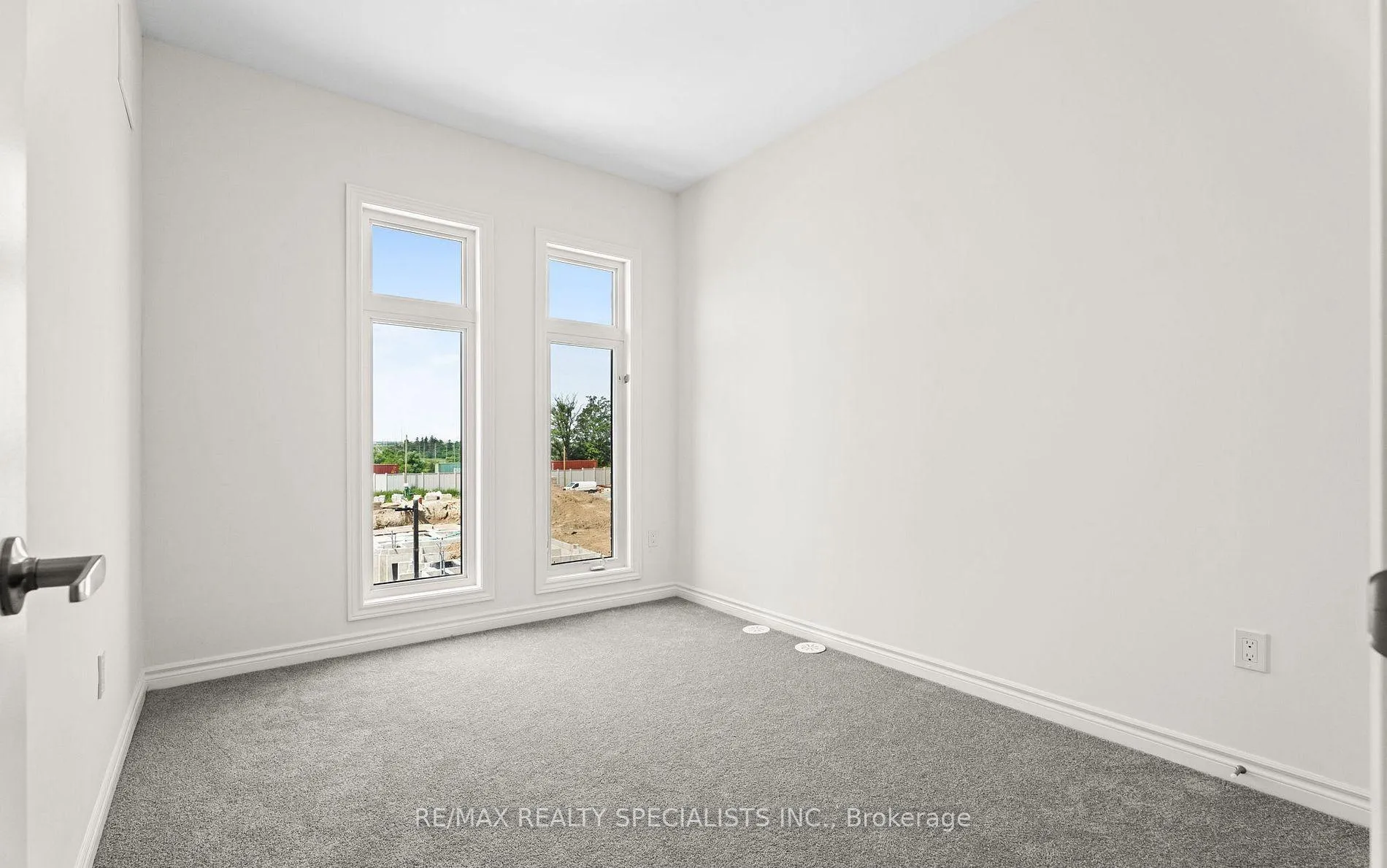 Photo 33 of 7 Inverary Crescent, Vaughan, Kleinburg — HOMEH