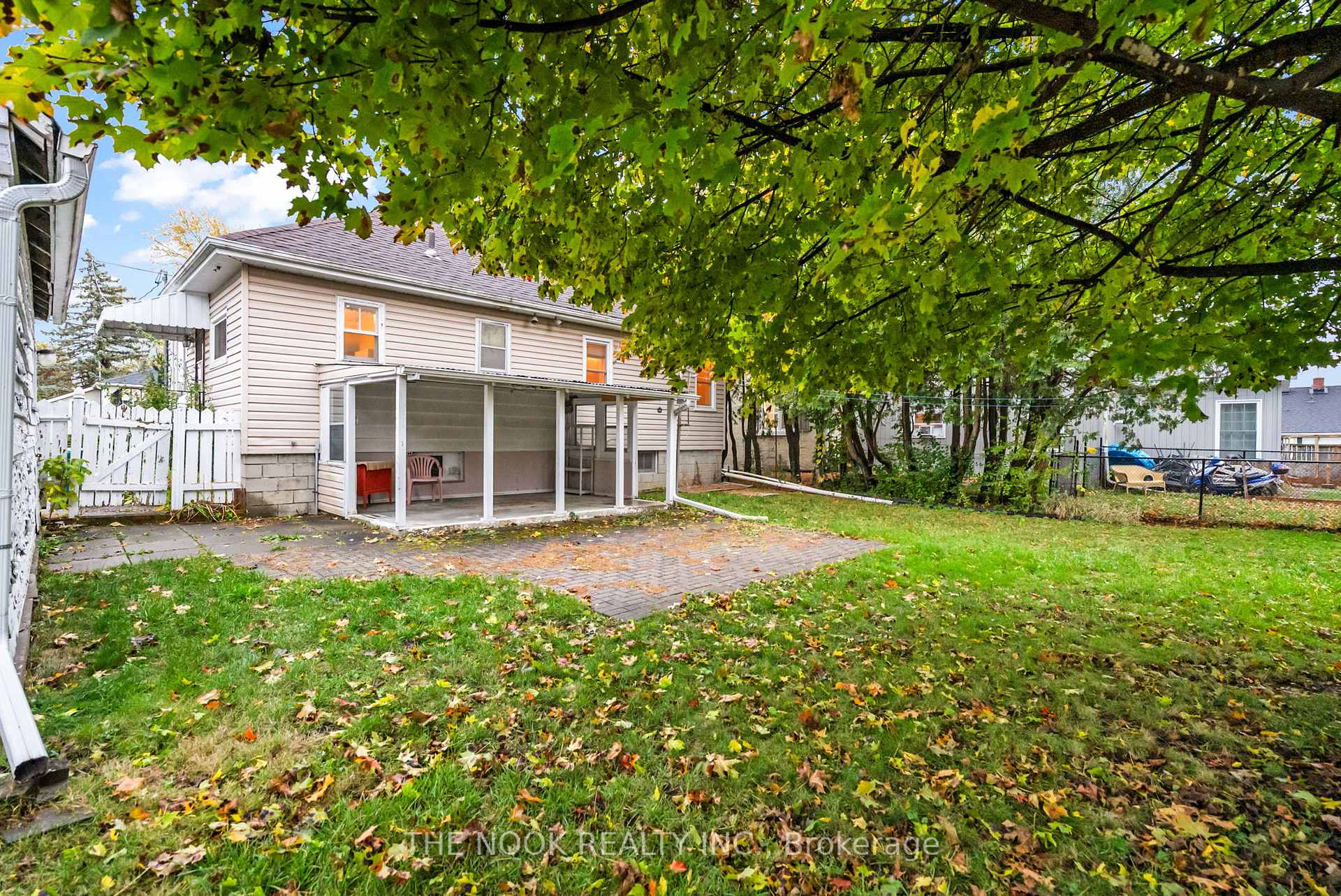 Photo 33 of 10 Meyers Street, Belleville, Belleville Ward — HOMEH