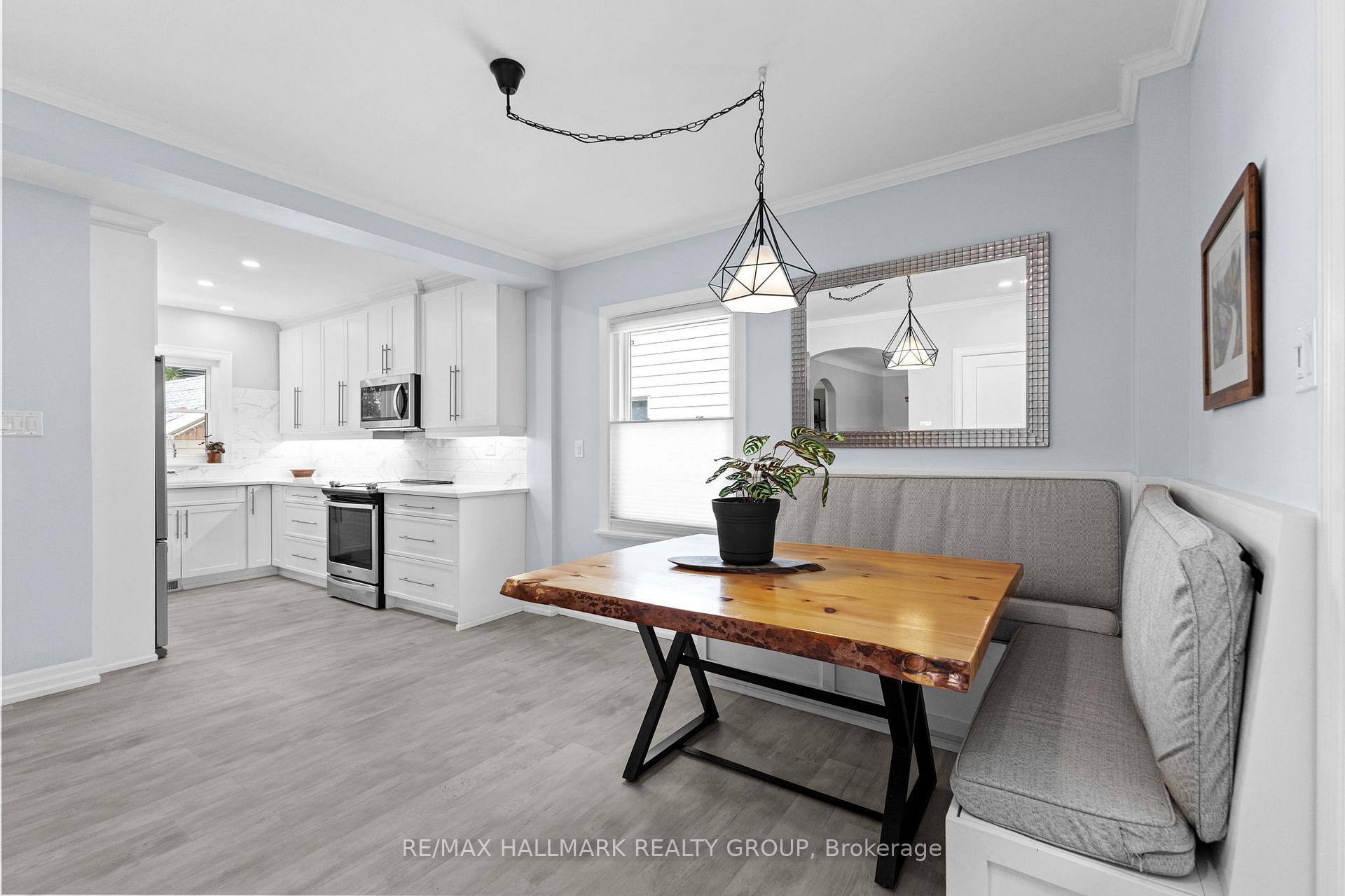 Photo 2 of 1622 Drake Avenue, Ottawa, Riverview Park — HOMEH