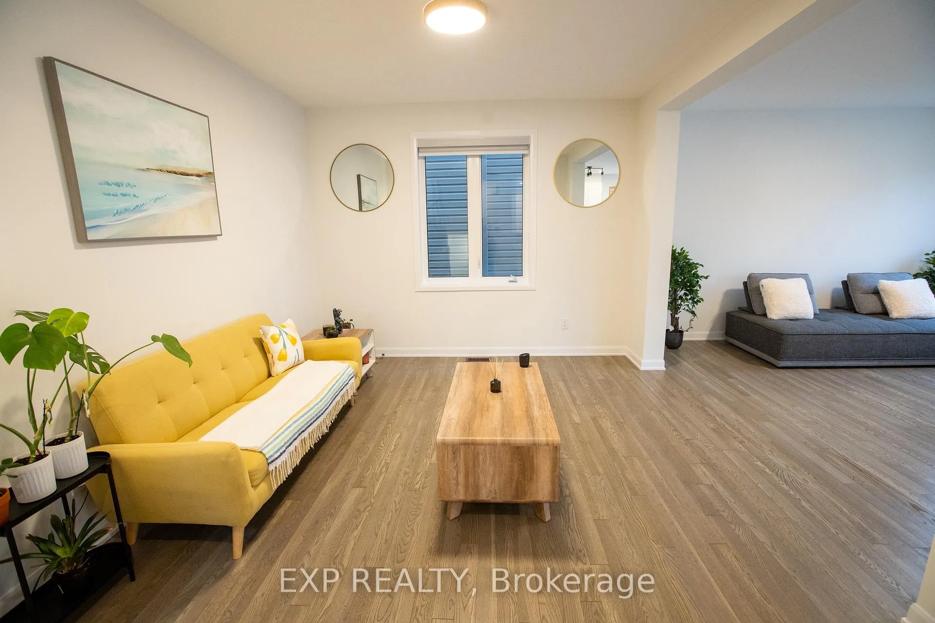 Photo 5 of 137 Maynooth Court, Ottawa, Barrhaven - Half Moon Bay — HOMEH