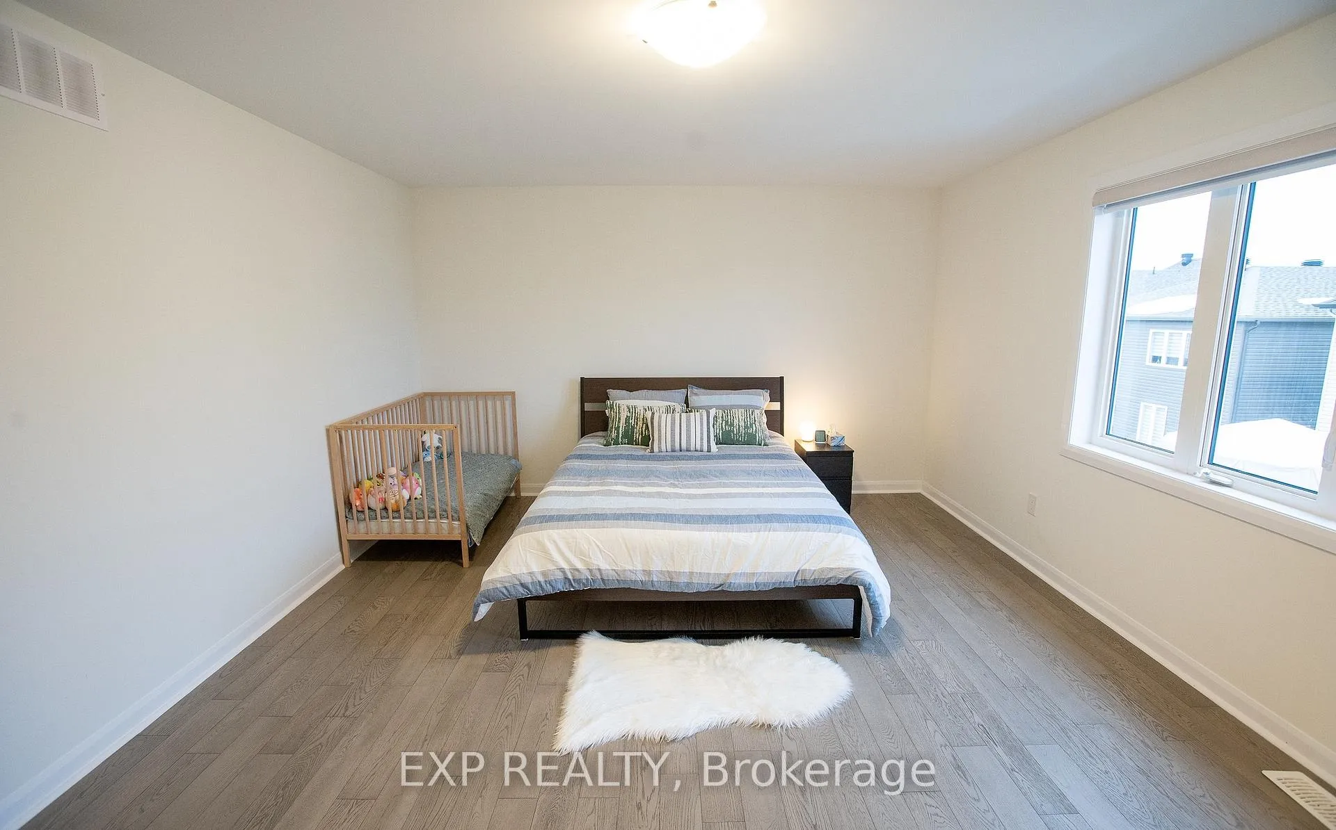 Photo 13 of 137 Maynooth Court, Ottawa, Barrhaven - Half Moon Bay — HOMEH
